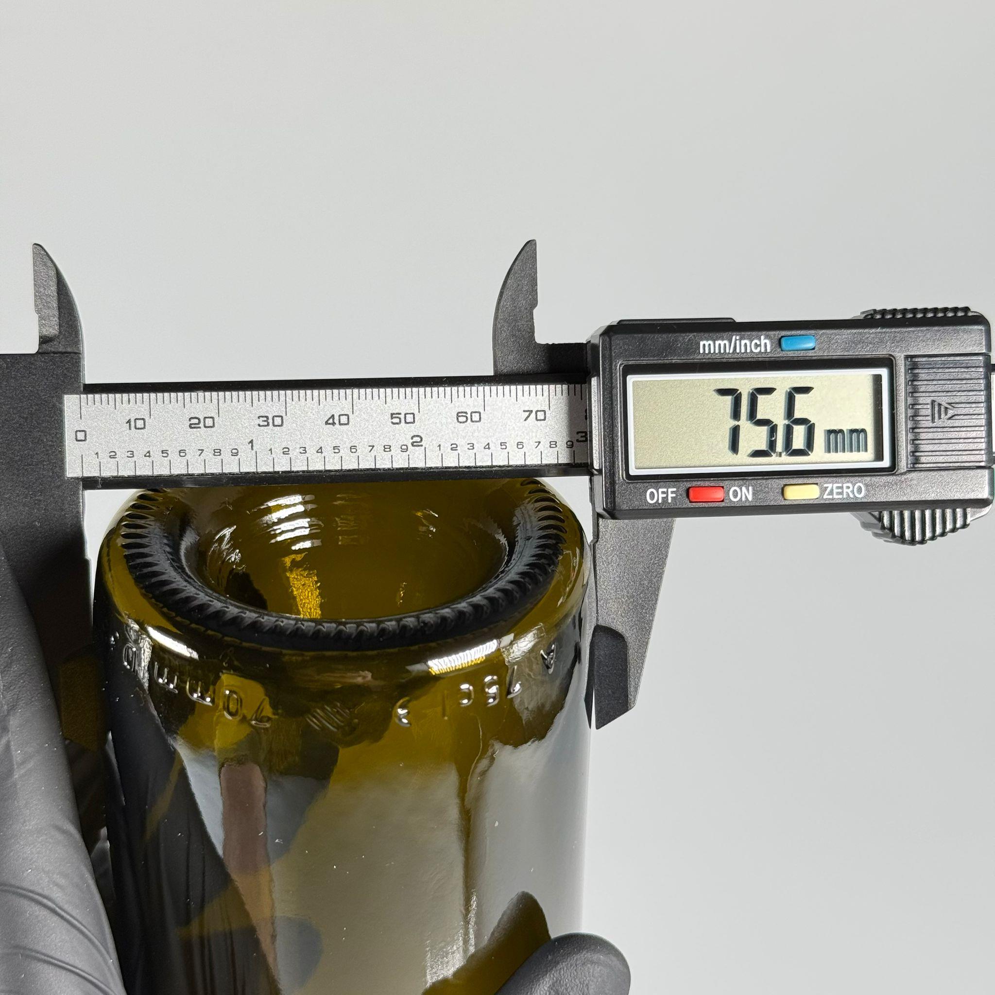 750 CC YAĞDANLIK YEŞİL CAM ŞİŞE + AHŞAP GÖRÜNÜMLÜ SENTETİK MANTAR TIPA - 750  ML TIPALI CAM ŞİŞE