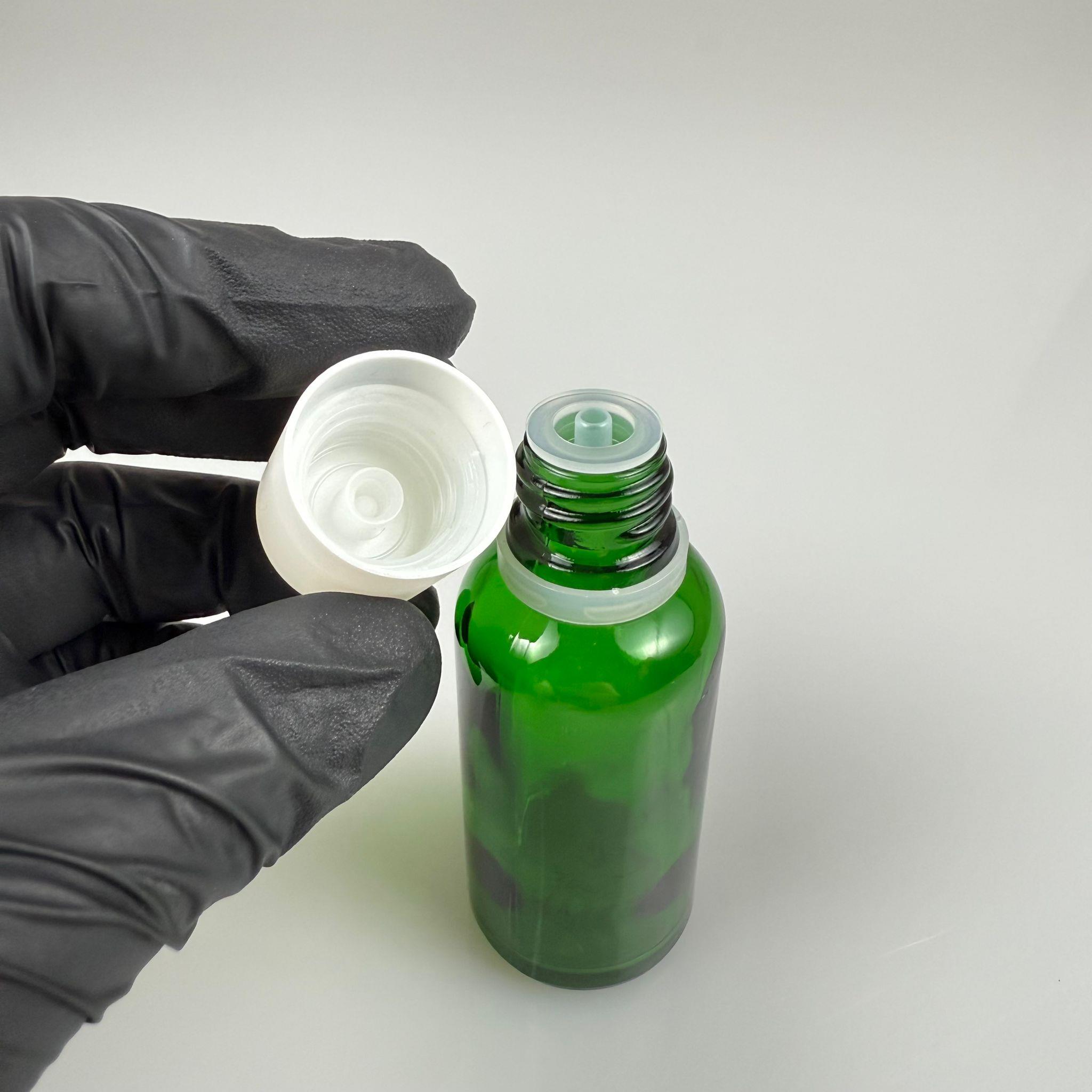 30 CC YEŞİL CAM ŞİŞE + İÇTEN DAMLALIKLI ÇOCUK KİLİTLİ BEYAZ KAPAK - YEŞİL 30 ML KİLİT KAPAKLI DAMLATMALI ŞİŞE
