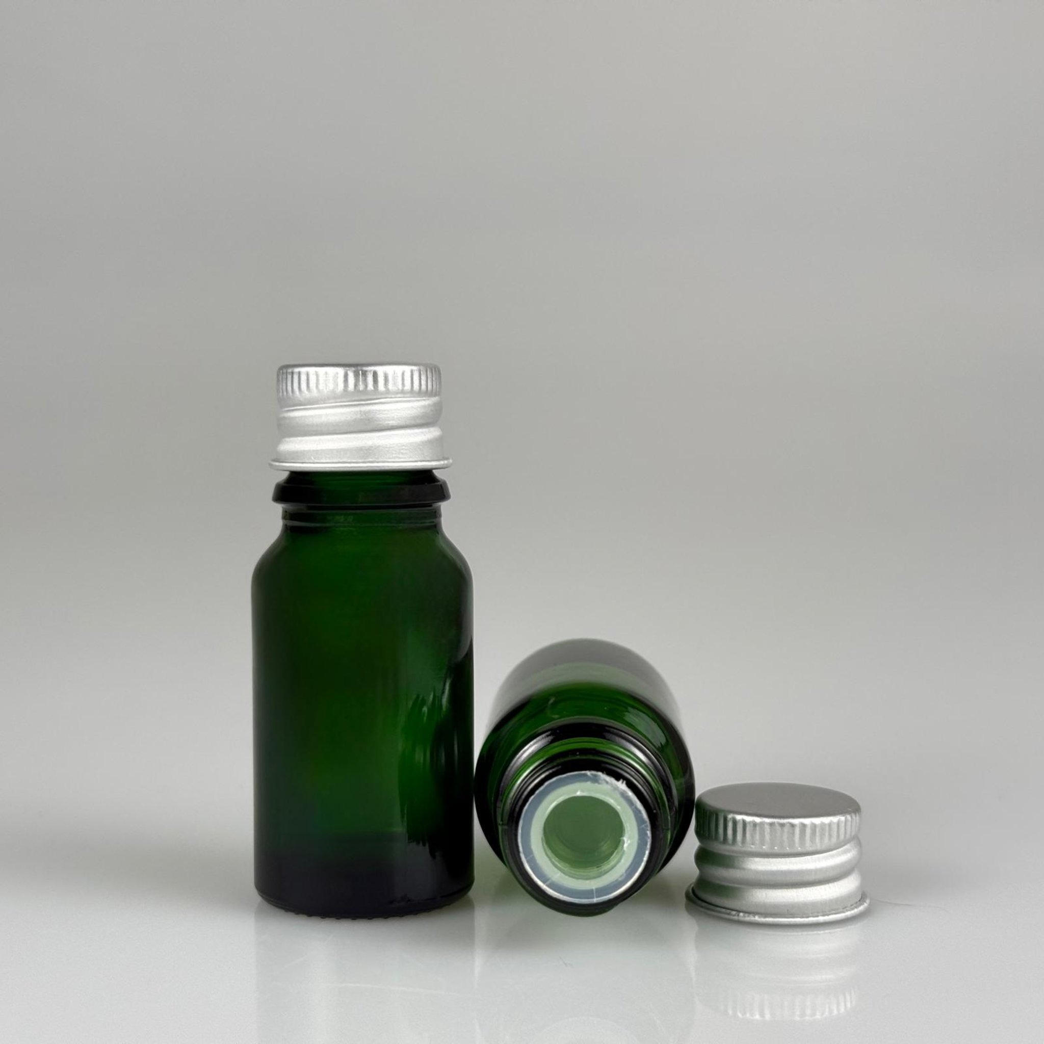 10 CC YEŞİL CAM ŞİŞE + KÖPÜK CONTALI GÜMÜŞ ALÜMİNYUM METAL KAPAKLI + KÖR TIPALI TAKIM - 10 ML YEŞİL CAM ŞİŞE