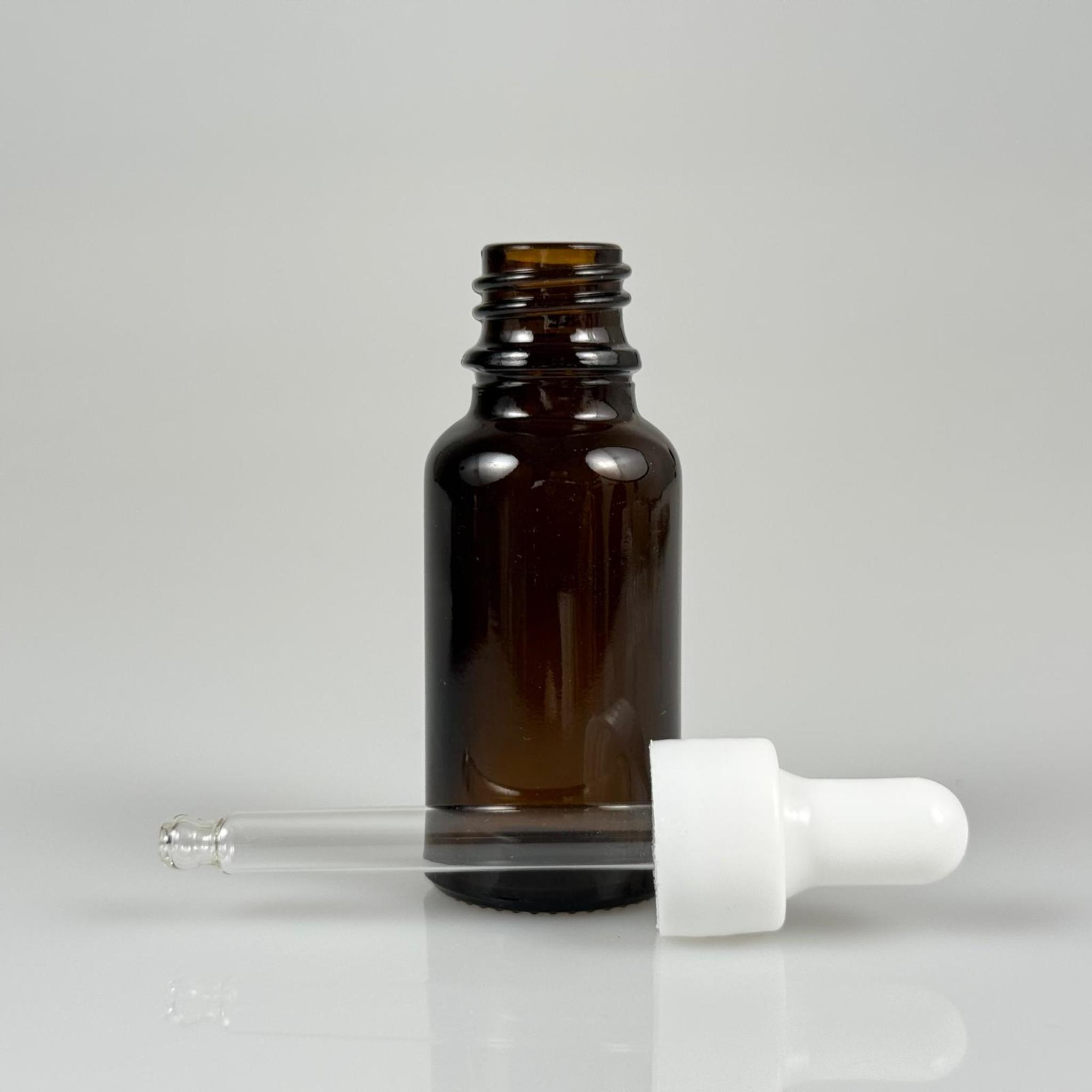 20 CC AMBER CAM DAMLALIKLI ŞİŞE - BEYAZ EMZİK + BEYAZ DÜZ KAPAK + CAM PİPET TAKIM - 20 ML KAHVERENGİ DAMLALIKLI ŞİŞE SETİ