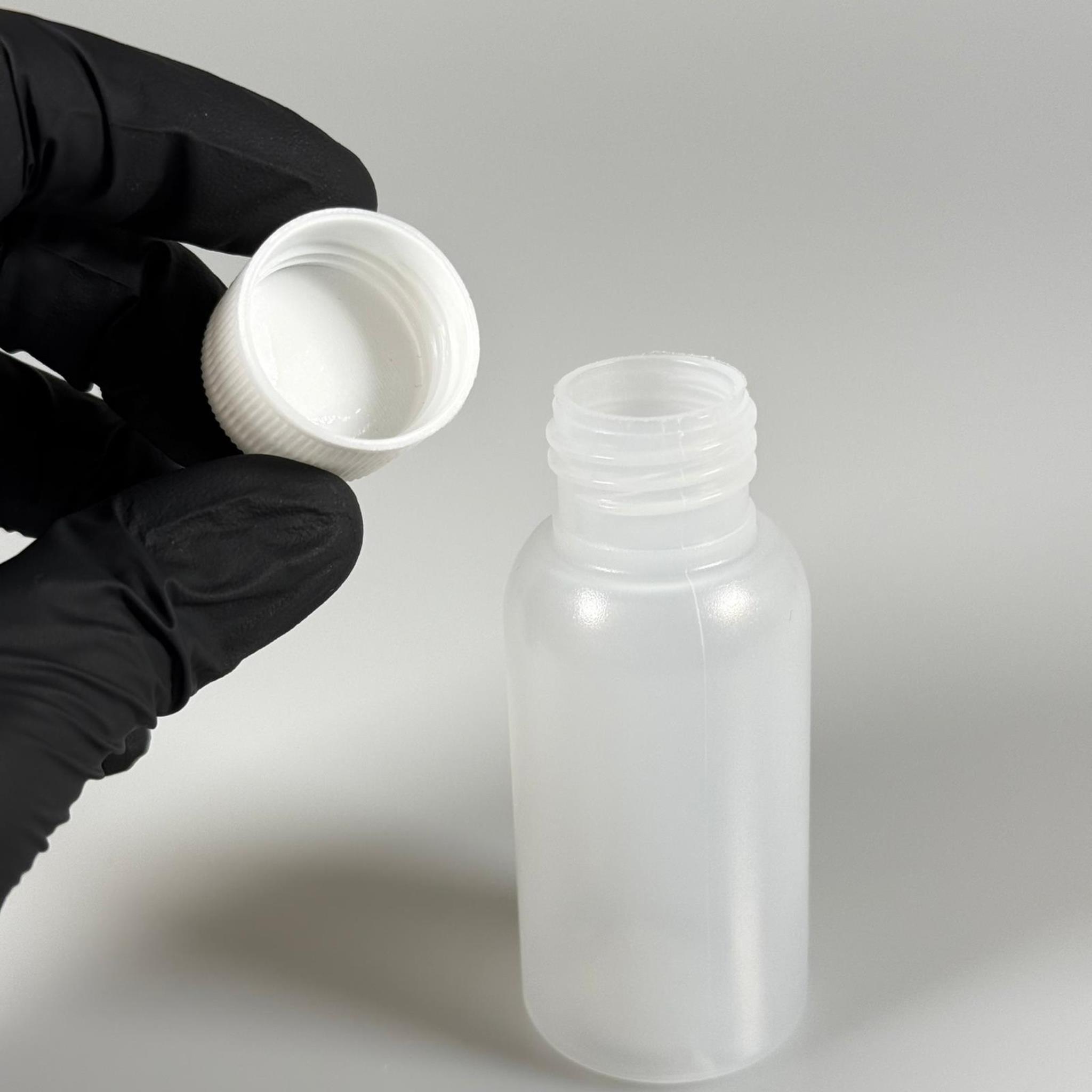 50 ML SIKILABİLİR YUMUŞAK POLİETİLEN PE PLASTİK ŞİŞE - CONTALI BEYAZ KAPAKLI - 50 cc sos, yağ, kartuş, mürekkep vb için boş şişeler