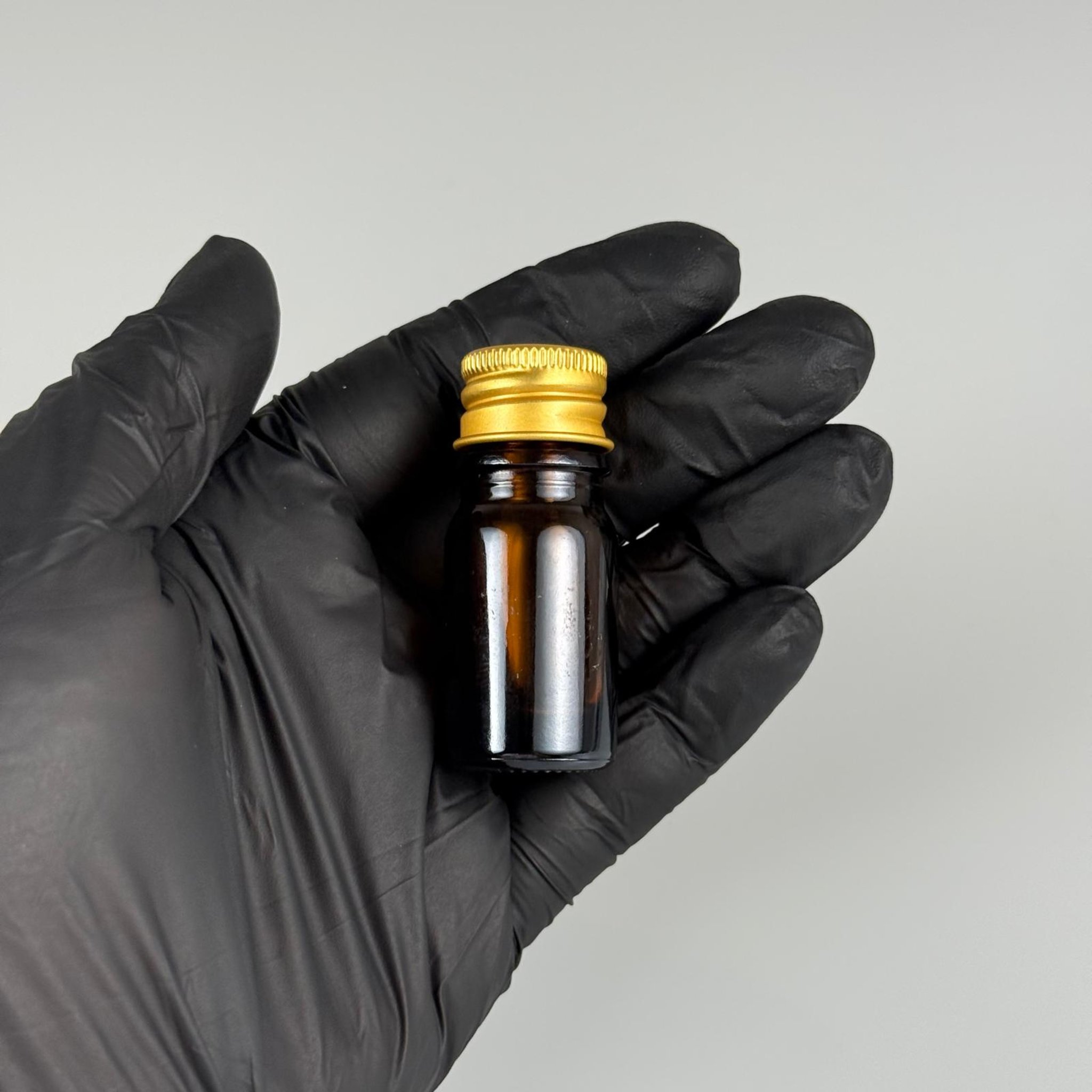 5 CC AMBER CAM ŞİŞE + KÖPÜK CONTALI GOLD ALÜMİNYUM METAL KAPAKLI + KÖR TIPALI TAKIM - 5 ML KAHVERENGİCAM ŞİŞE