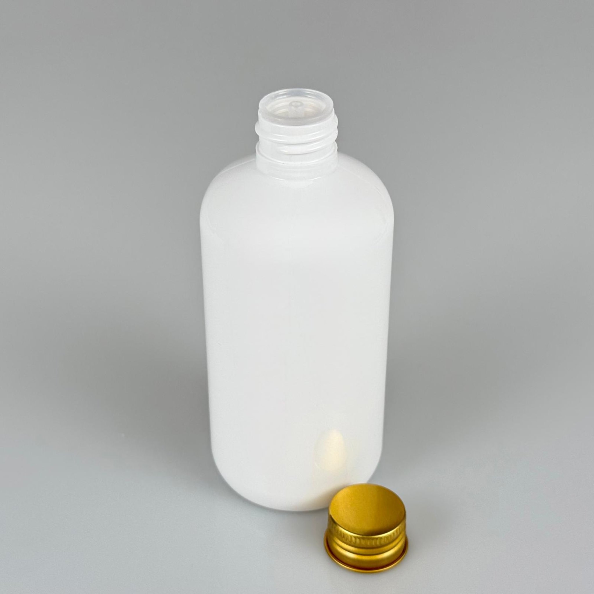 250 CC BEYAZ PLASTİK ŞİŞE ZEYNEP MODEL ( 24 AĞIZ ) + KÖPÜK CONTALI GOLD METAL ALÜMİNYUM KAPAKLI + KOLONYA TIPALI TAKIM - 250 ML KAPAKLI BEYAZ TOMBUL PET ŞİŞELER