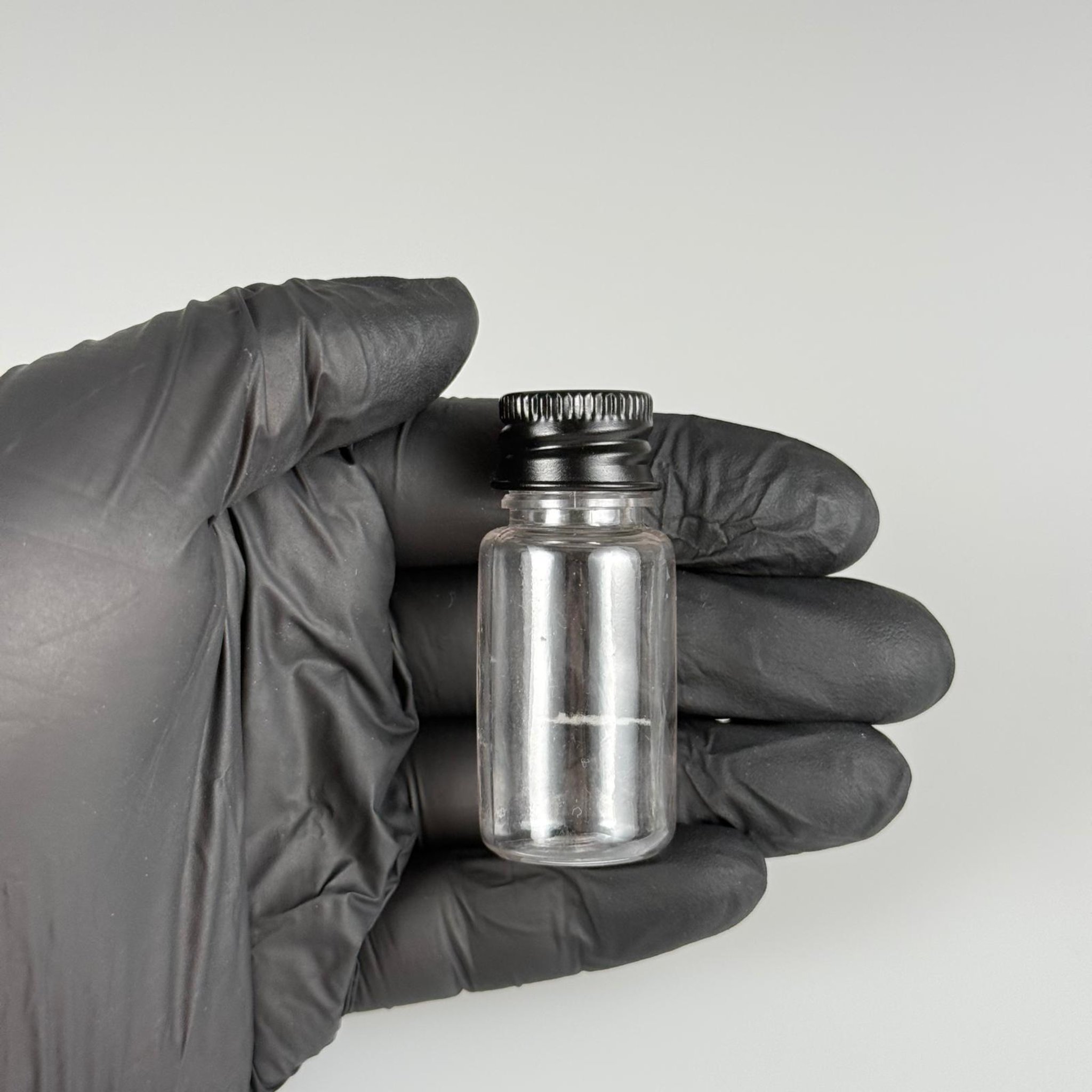 10 CC ŞEFFAF PET SHOT ŞİŞE - KÖPÜK CONTALI SİYAH ALÜMİNYUM METAL KAPAKLI + DAMLALIKLI KOLONYA TIPALI TAKIM - 10 ML PLASTİK ŞİŞE