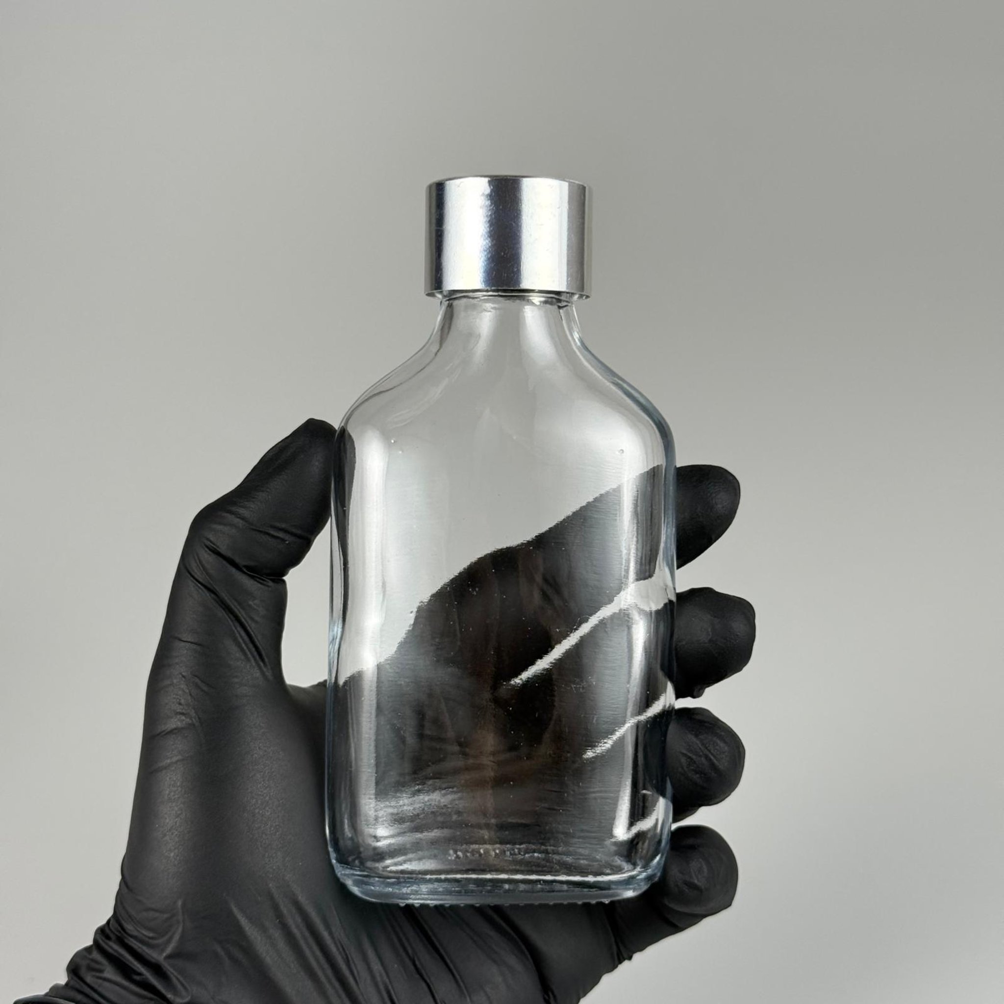 100 CC YASSI CAM COLD BREW ŞİŞE - SOĞUK KAHVE ŞİŞESİ + ALÜMİNYUM KAPLAMA GÜMÜŞ KAPAKLI + KÖR TIPALI TAKIM -  100 ML YASSI CAM ŞİŞE