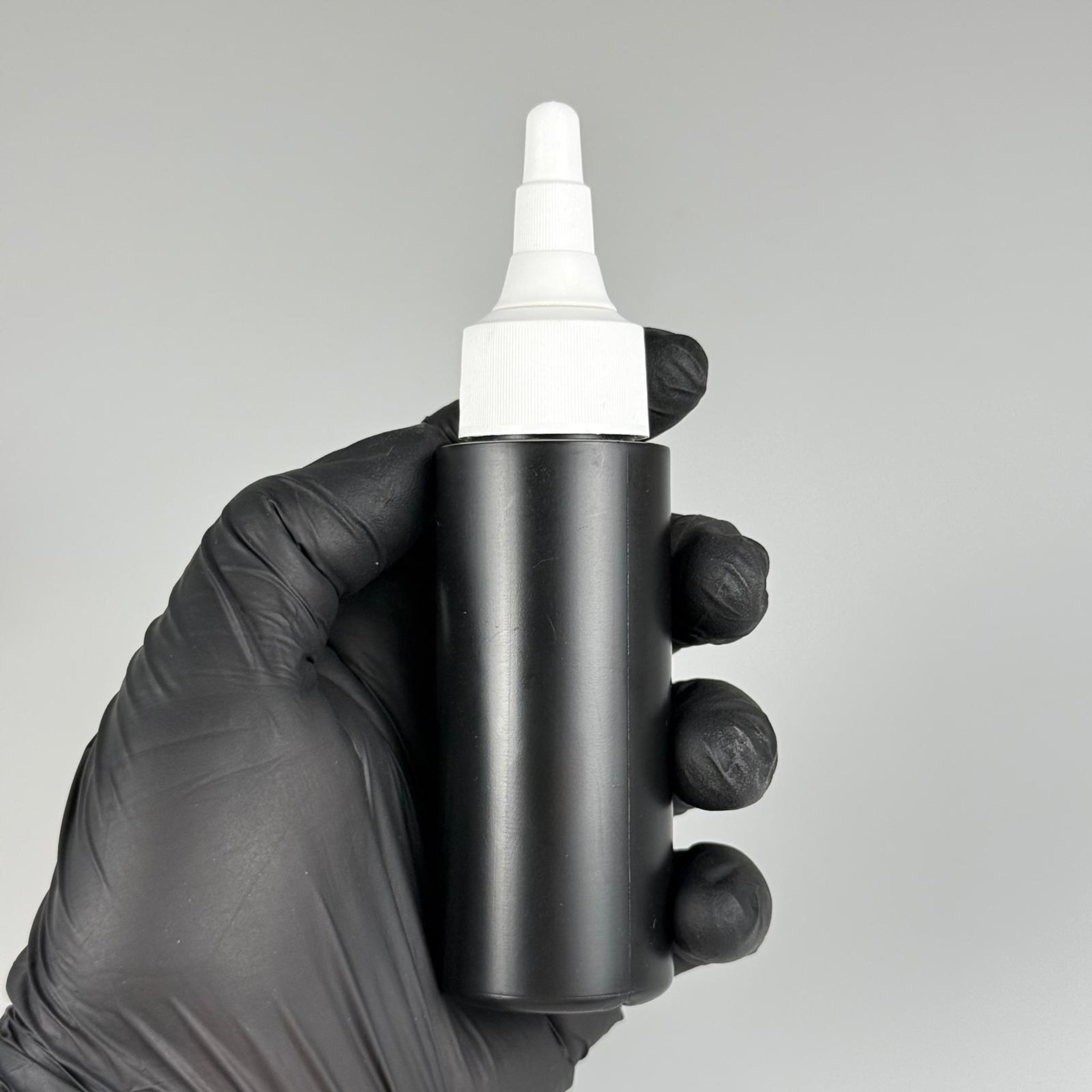 50 CC SİYAH POLİETİLEN PLASTİK ŞİŞE - 24 MM BEYAZ ASANSÖR KAPAKLI  - 50 ML KAPAKLI PLASTİK ŞİŞE
