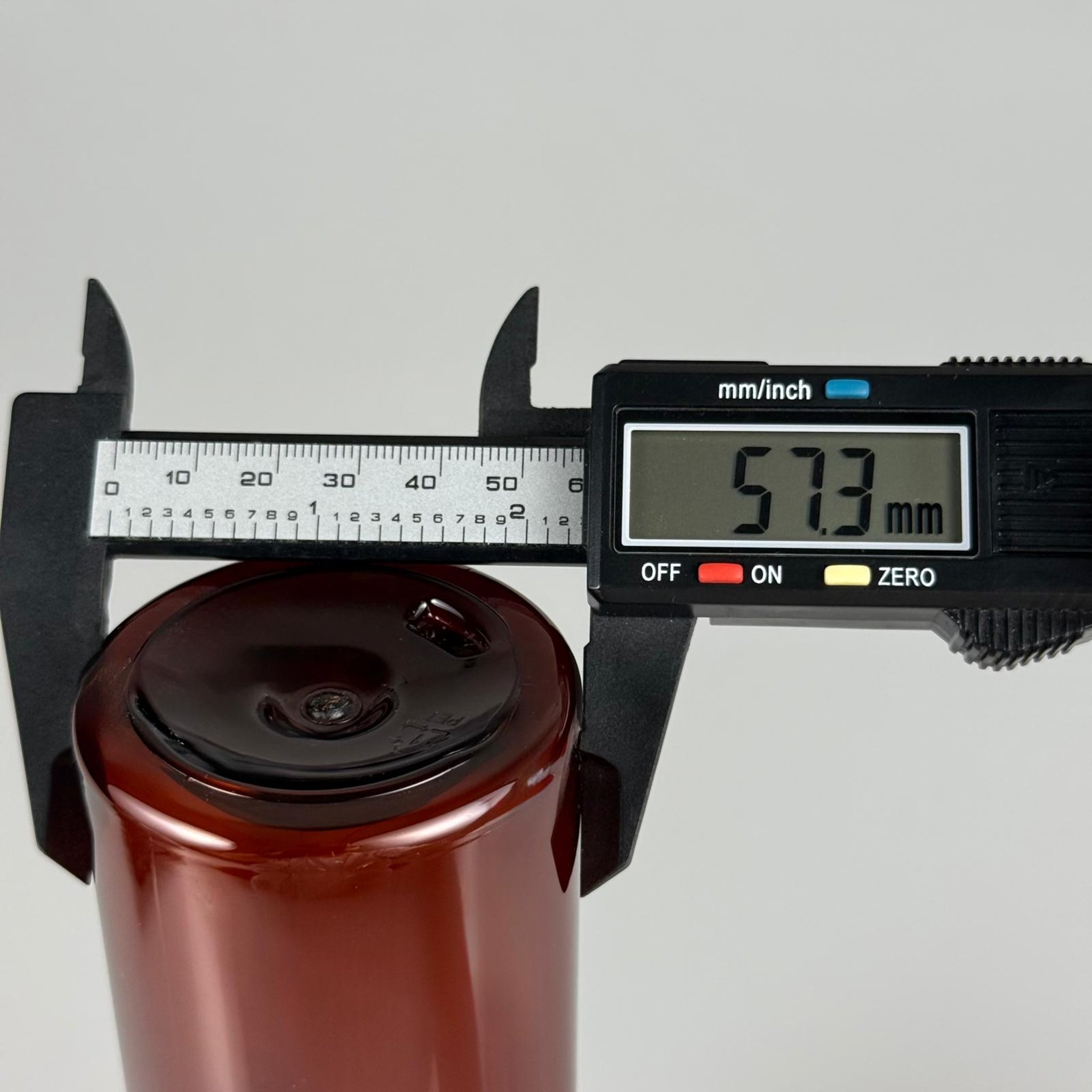 400 CC  AMBER KÜT BOYUNLU SİLİNDİR PET ŞİŞE (30 GR - 24 AĞIZ ) + KÖPÜK CONTALI GÜMÜŞ METAL ALÜMİNYUM KAPAK + KOLONYA TIPALI TAKIM - 400 ML KAPAKLI KAHVERENGİ PLASTİK ŞİŞELER