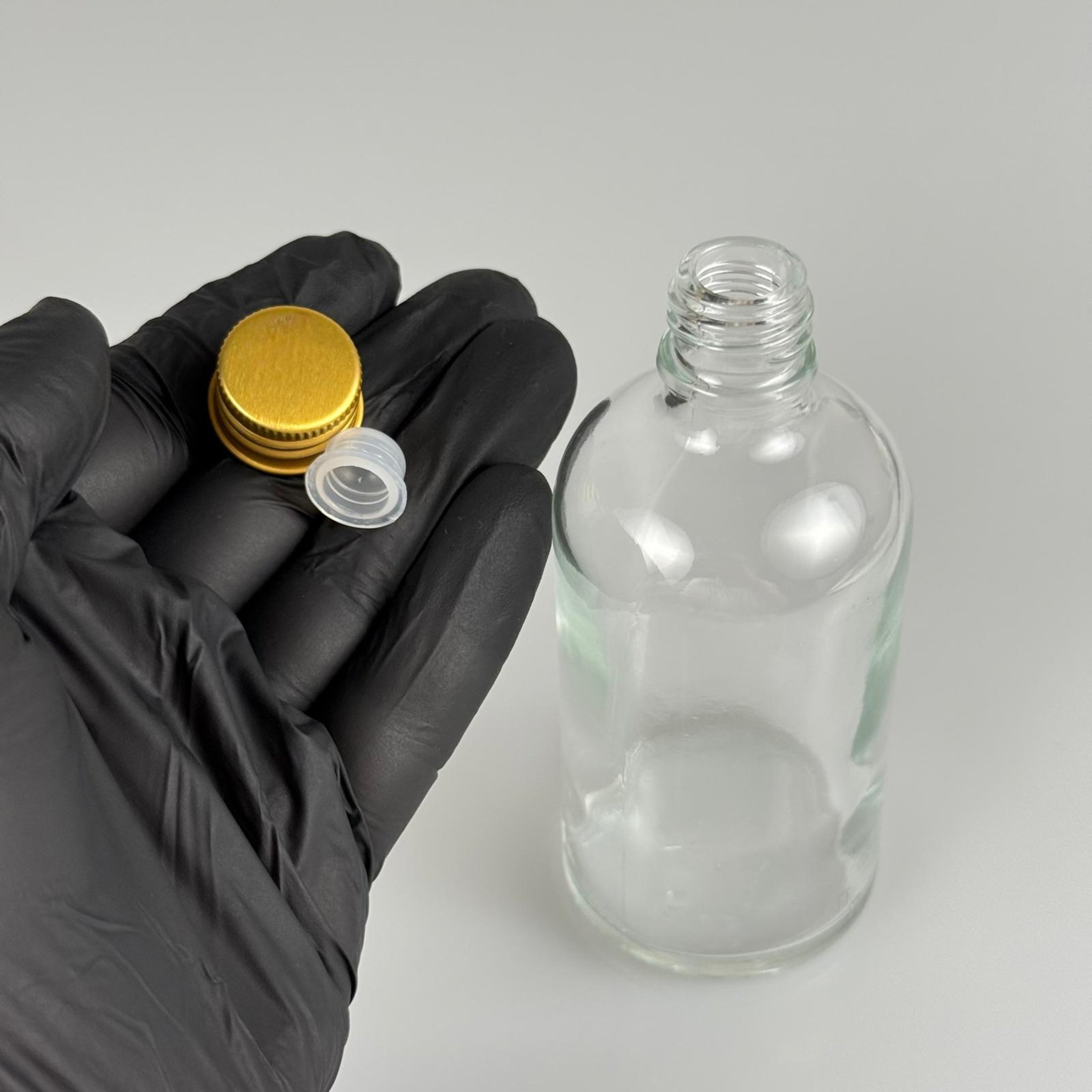 100 CC ŞEFFAF CAM ŞİŞE + KÖPÜK CONTALI GOLD ALÜMİNYUM METAL KAPAKLI + KÖR TIPALI TAKIM - 100 ML ŞEFFAF CAM ŞİŞE