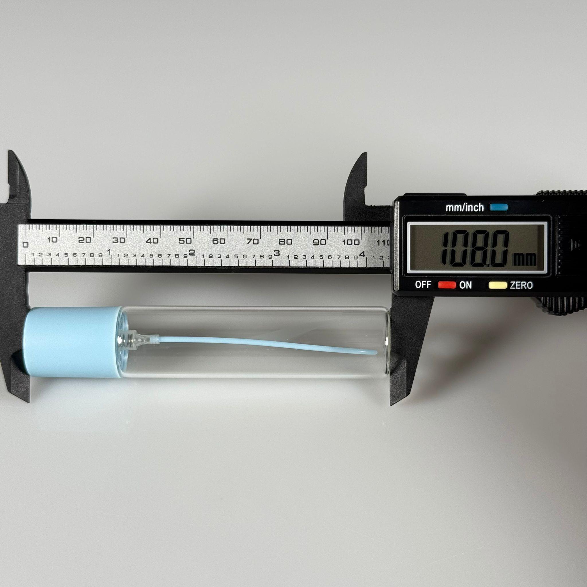 PARFÜM ŞİŞESİ 25 ML - 25 CC PARFÜM AMBALAJI VALFLİ (GEÇME AĞIZ) CAM KALEM PARFÜM İÇİN ŞİŞELERİ - MAVİ SPREY + KAPAKLI SET TAKIM