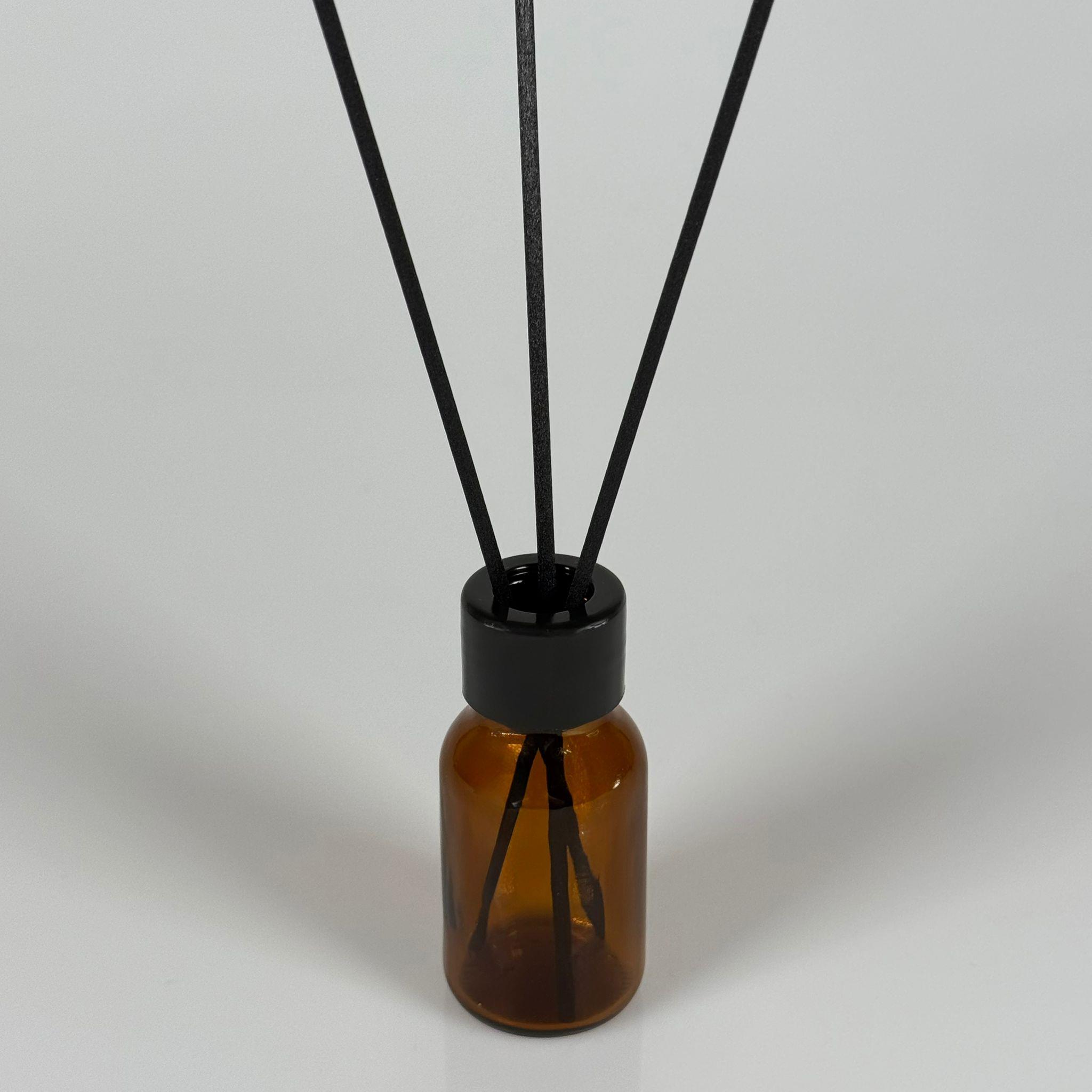 50 CC AMBER CAM BAMBU ODA KOKUSU ŞİŞESİ - 50 ML ÇUBUKLU BAMBU ODA KOKUSU ŞİŞESİ - DİFÜZÖR ŞİŞE- CAM ŞİŞE + SİYAH VİDALI KAPAK + KÖR TIPA + 3 ADET FİBER SİYAH BAMBU ÇUBUK