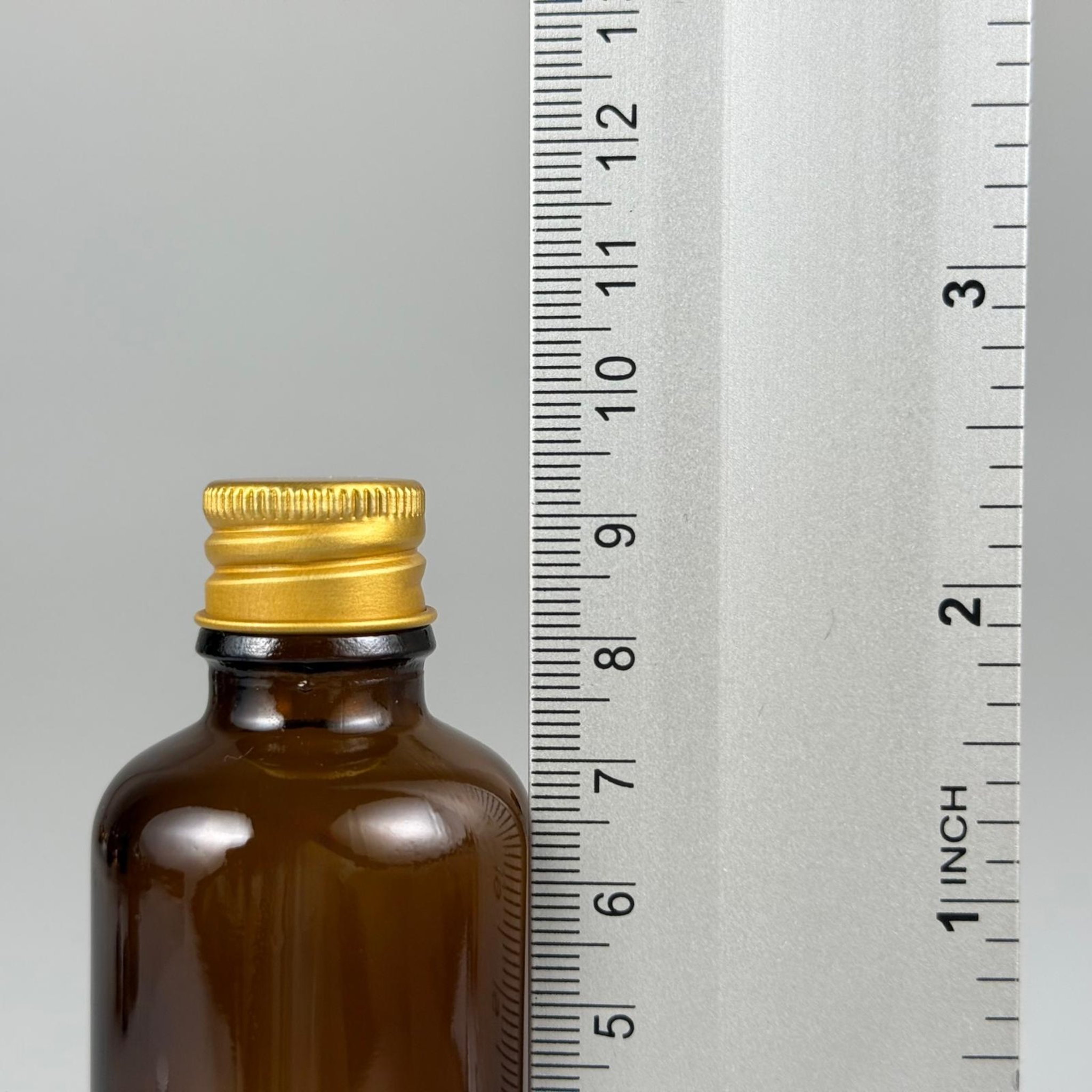 50 CC AMBER CAM ŞİŞE + KÖPÜK CONTALI GOLD ALÜMİNYUM METAL KAPAKLI TAKIM - 50 ML KAHVERENGİ CAM ŞİŞE