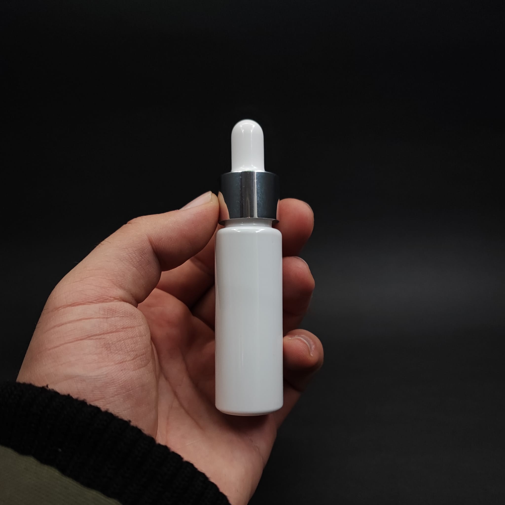 20 CC CAM DAMLALIKLI BEYAZ PLASTİK ŞİŞE - 20 ML DROPPER PET ŞİŞE + BEYAZ EMZİK + GÜMÜŞ KAPAK + CAM PİPET SET