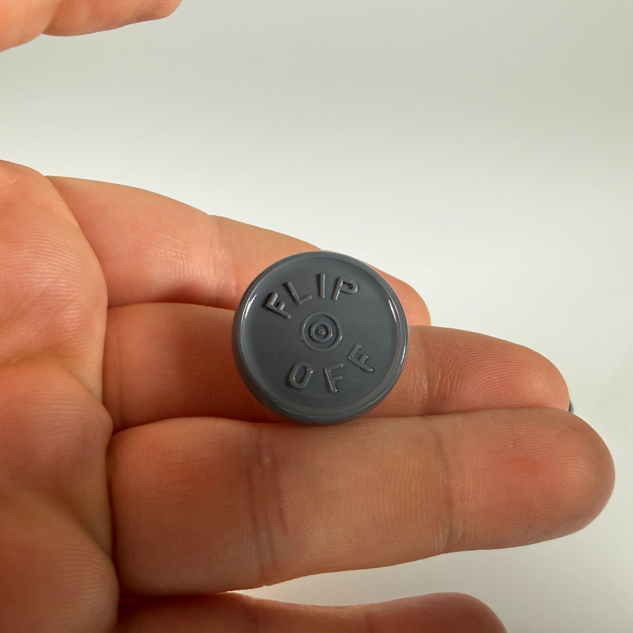 PENİSİLİN ALÜMİNYUM FLAKON KAPAK GRİ ÜSTÜ YAZILI -  20 MM DÜZ RENKLİ FLİP-OFF KAPAK