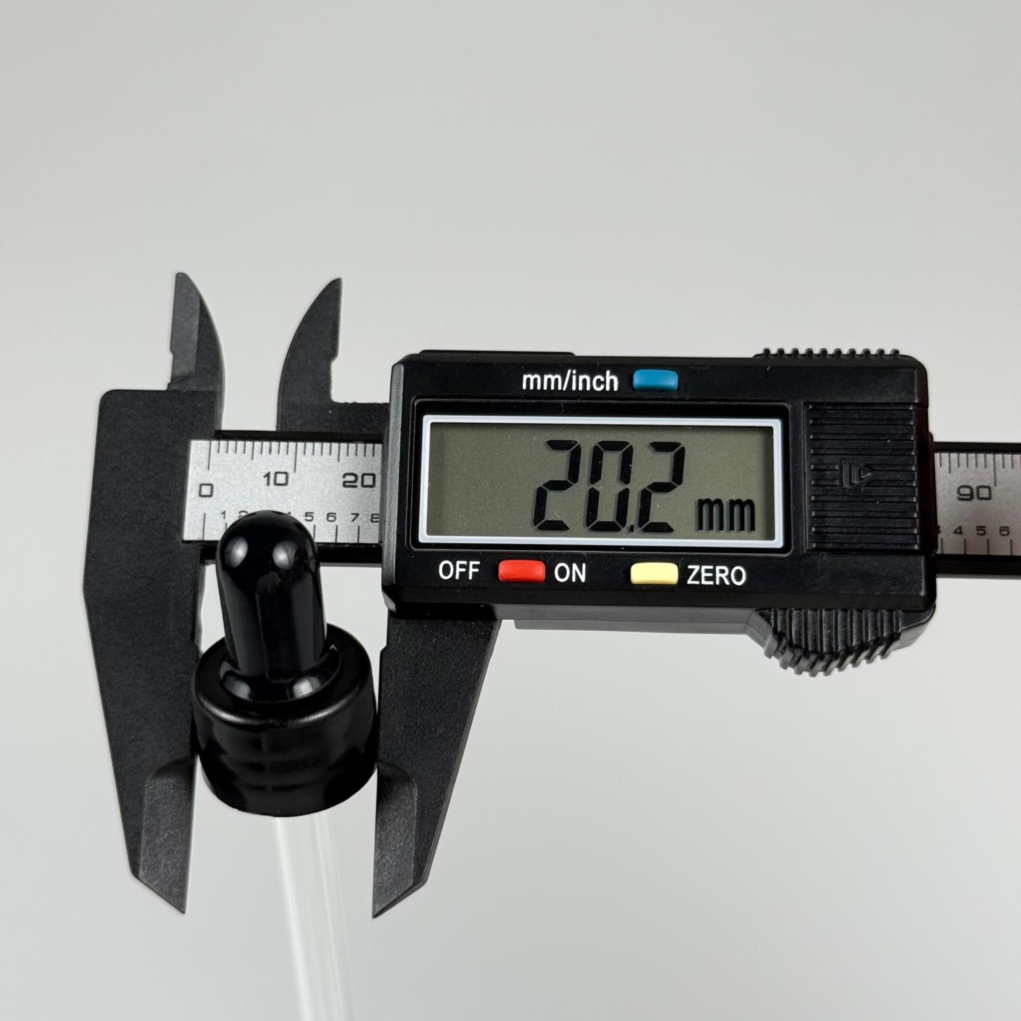 18 MM CAM DAMLALIKLI TAKIM - SİYAH EMZİK +  DELİKLİ PLASTİK DÜZ SİYAH KAPAK + 132 MM CAM PİPET