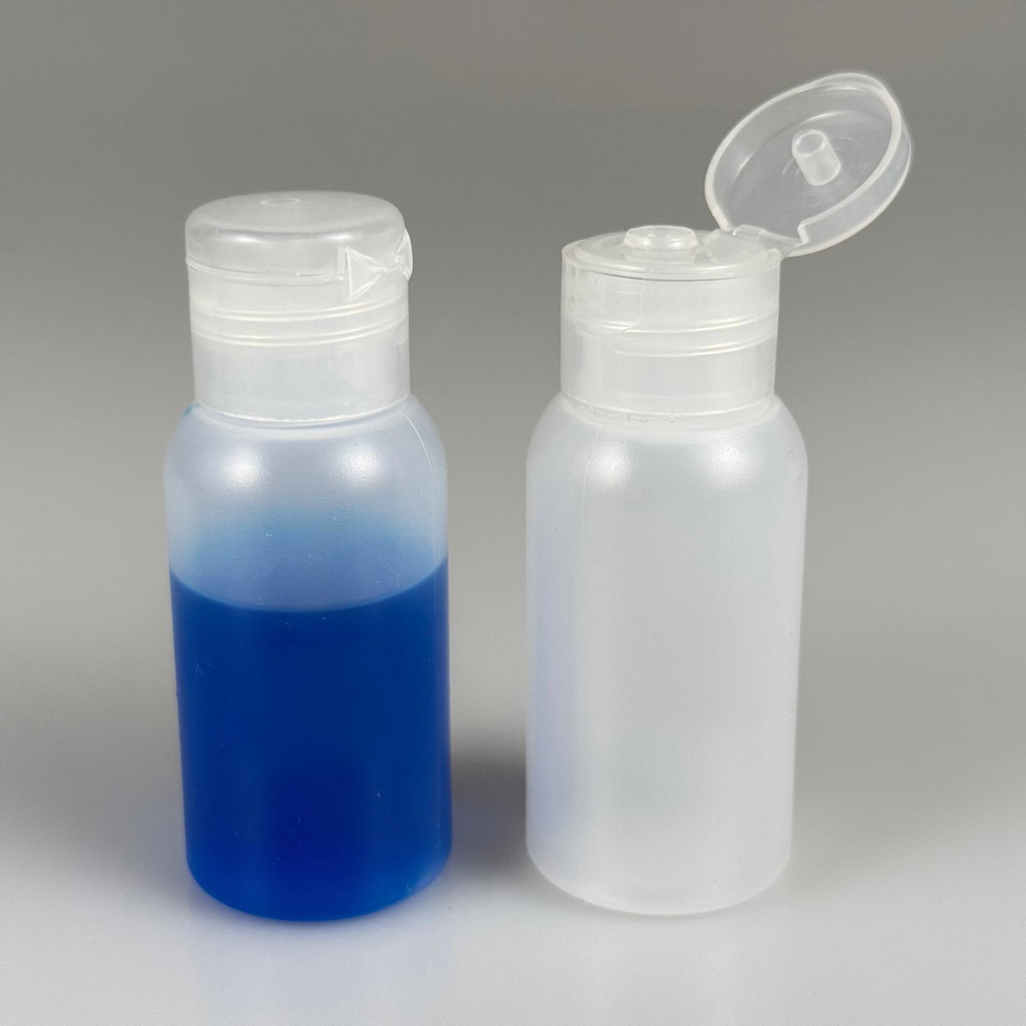 50 ML SIKILABİLİR YUMUŞAK POLİETİLEN PE PLASTİK ŞİŞE - ŞEFFAF FLİPTOP AKITICI ŞAMPUAN KAPAKLI - 50 cc sos, yağ, kartuş, mürekkep vb için boş şişeler