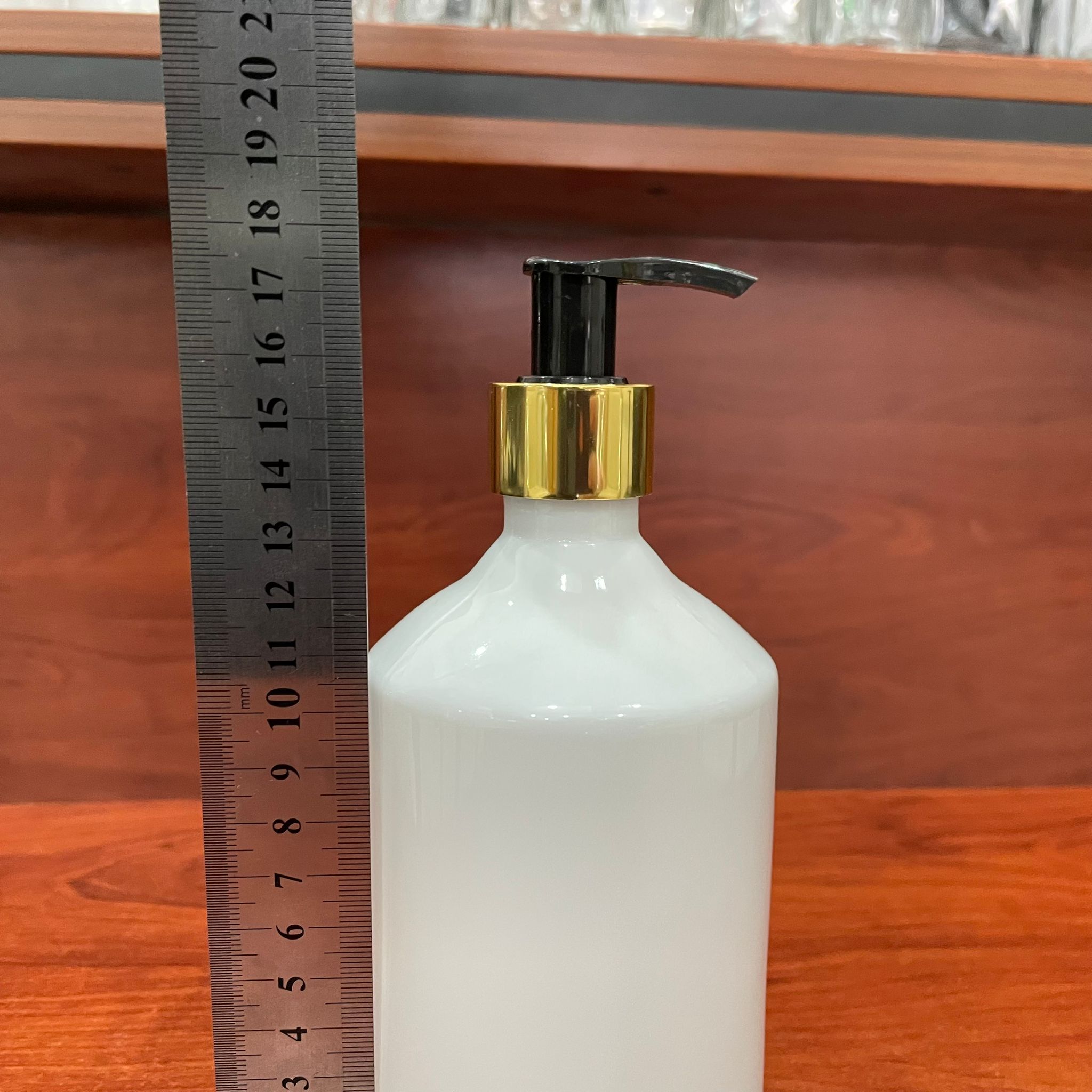 500 CC BEYAZ PET ŞİŞE - 500 ML BEYAZ PLASTİK ŞİŞE GOLD POMPALI - SIVI SABUN POMPALI PLASTİK ŞİŞE