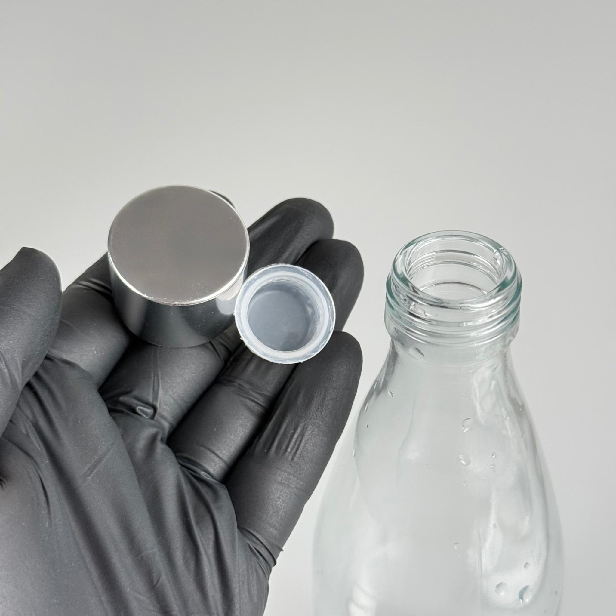 330 CC CAM ŞİŞE + ALÜMİNYUM KAPLAMALI GÜMÜŞ KAPAKLI + KÖR TIPALI TAKIM - 330 ML ŞİŞE