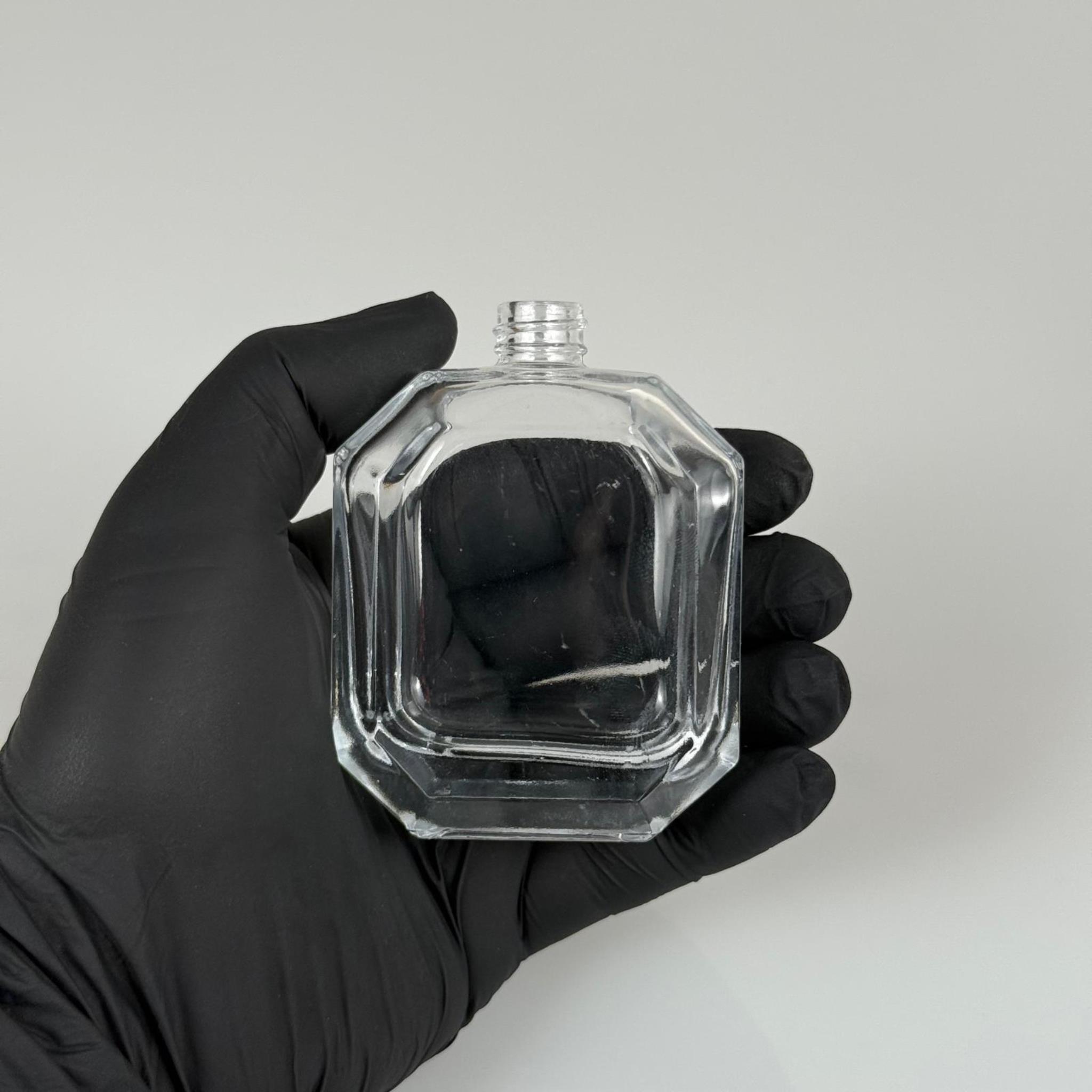 50 ML KAZABLANKA MODEL KÖŞELİ PARFÜM ŞİŞESİ - KAPAKSIZ (AĞIZ 13 MM VİDALI) TEKRAR DOLDURULABİLİR