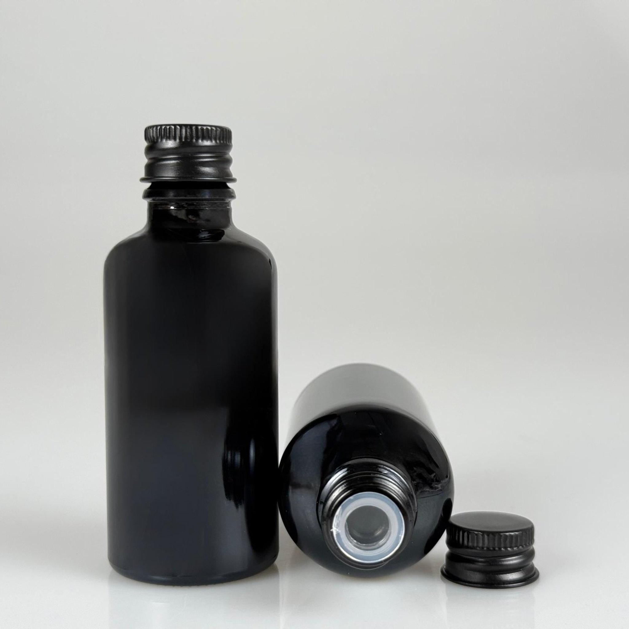 50 CC SİYAH CAM ŞİŞE + KÖPÜK CONTALI SİYAH ALÜMİNYUM METAL KAPAKLI + KÖR TIPALI TAKIM - 50 ML SİYAH CAM ŞİŞE