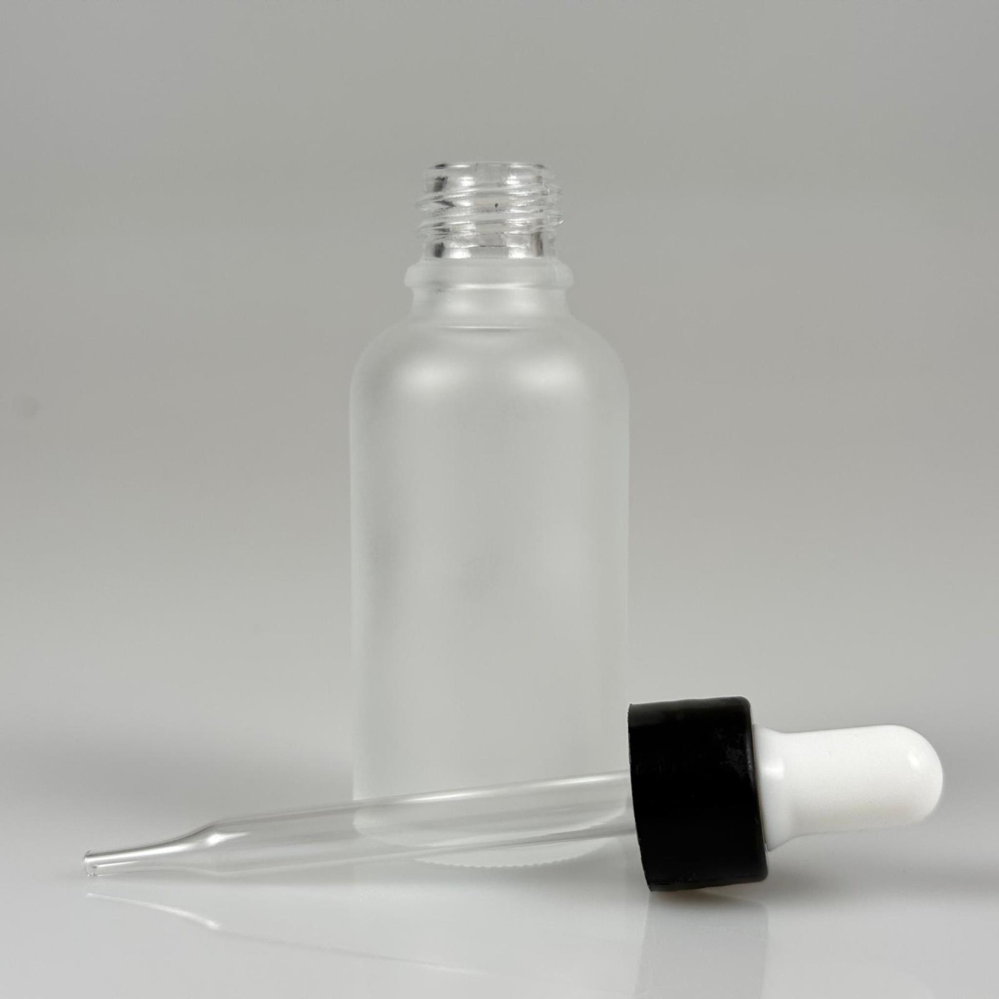 30 CC BUZLU İNCE UÇLU CAM DAMLALIKLI ŞİŞE - BEYAZ EMZİK + SİYAH DÜZ KAPAK + CAM PİPET TAKIM - 30 ML BUZLU İNCE UÇLU DAMLALIKLI ŞİŞE SETİ