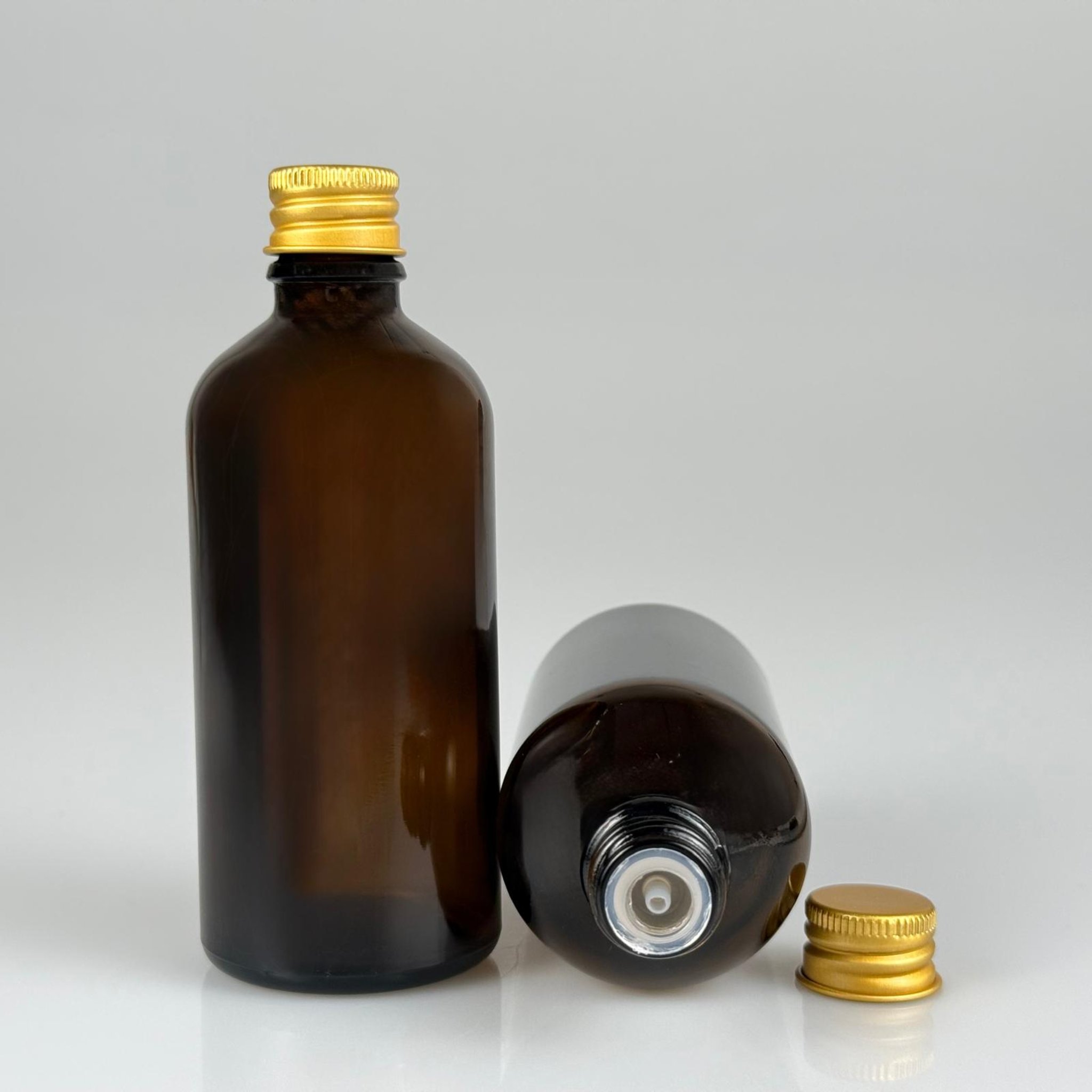 100 CC AMBER CAM ŞİŞE + KÖPÜK CONTALI GOLD ALÜMİNYUM METAL KAPAKLI + DAMLALIKLI KOLONYA TIPALI TAKIM - 100 ML KAHVERENGİ CAM ŞİŞE