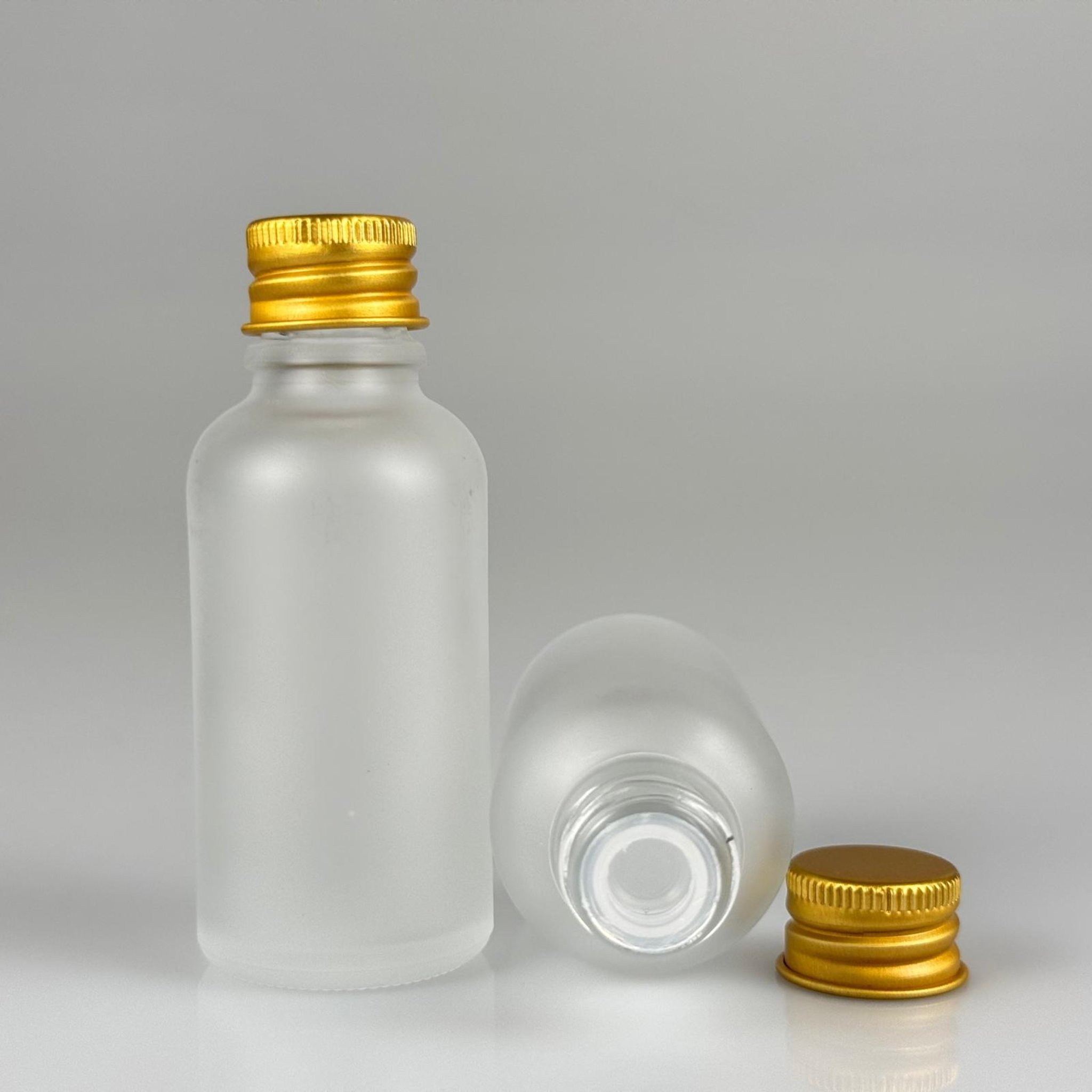 50 CC BUZLU CAM ŞİŞE + KÖPÜK CONTALI GOLD ALÜMİNYUM METAL KAPAKLI + KÖR TIPALI TAKIM - 50 ML BUZLU CAM ŞİŞE