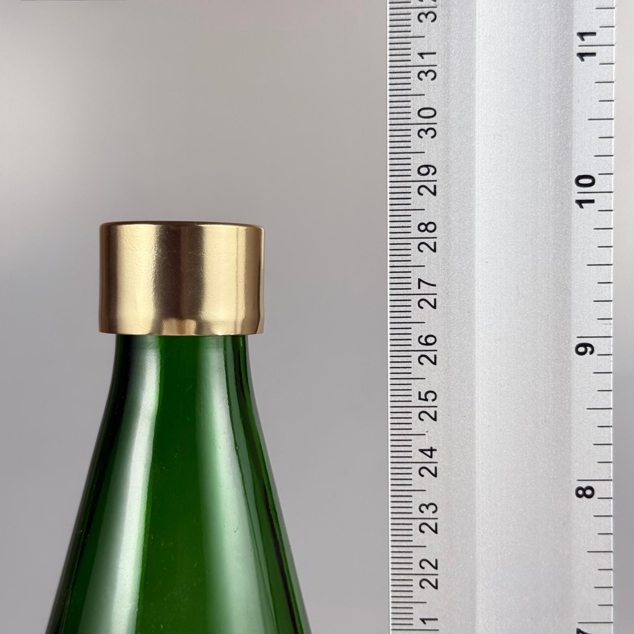 750 CC YEŞİL CAM ŞİŞE + ALÜMİNYUM KAPLAMALI GOLD KAPAKLI TAKIM - 750 ML YEŞİL ŞİŞE