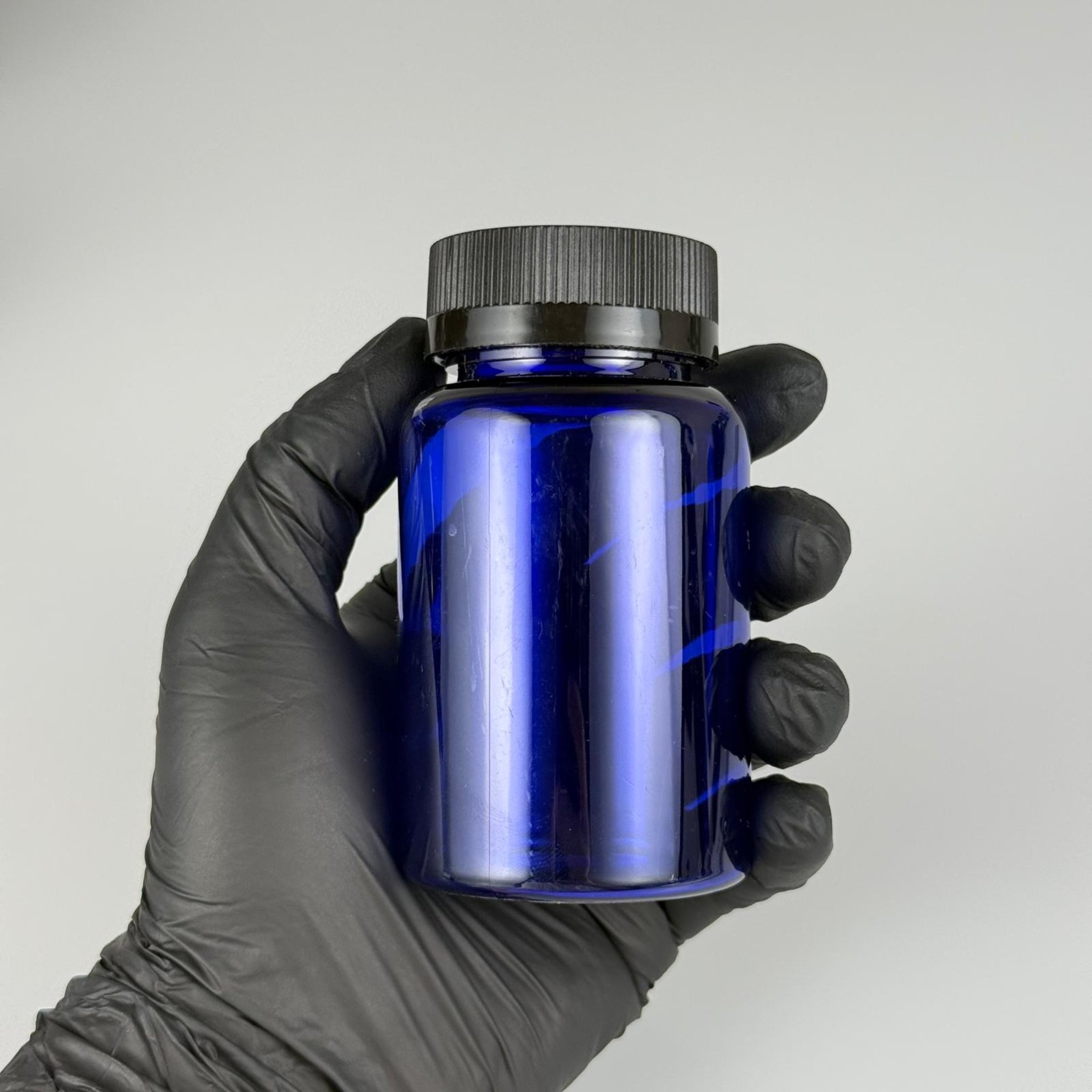 150 ML CONTALI ÇOCUK KİLİT KAPAKLI TABLET ŞİŞESİ  - 150 CC MAVİ PET KAVANOZ + 38 MM SİYAH ÇOCUK KİLİTLİ KAPAK + KENDİNDEN YAPIŞKANLI KÖPÜK CONTA TAKIM -  KAPSÜL KUTUSU - İLAÇ ŞİŞESİ - MEDİKAL HAP ŞİŞESİ - FARMASÖTİK KAVANOZ