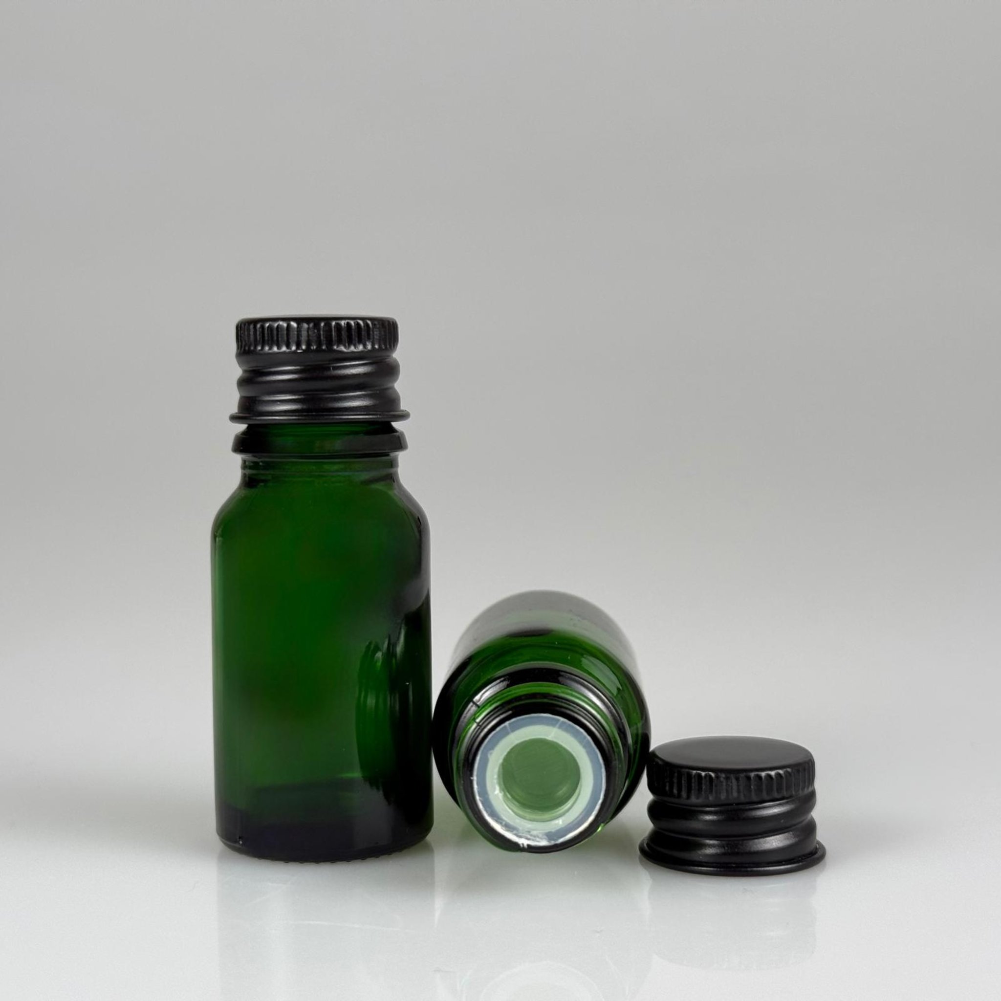 10 CC YEŞİL CAM ŞİŞE + KÖPÜK CONTALI SİYAH ALÜMİNYUM METAL KAPAKLI + KÖR TIPALI TAKIM - 10 ML YEŞİL CAM ŞİŞE