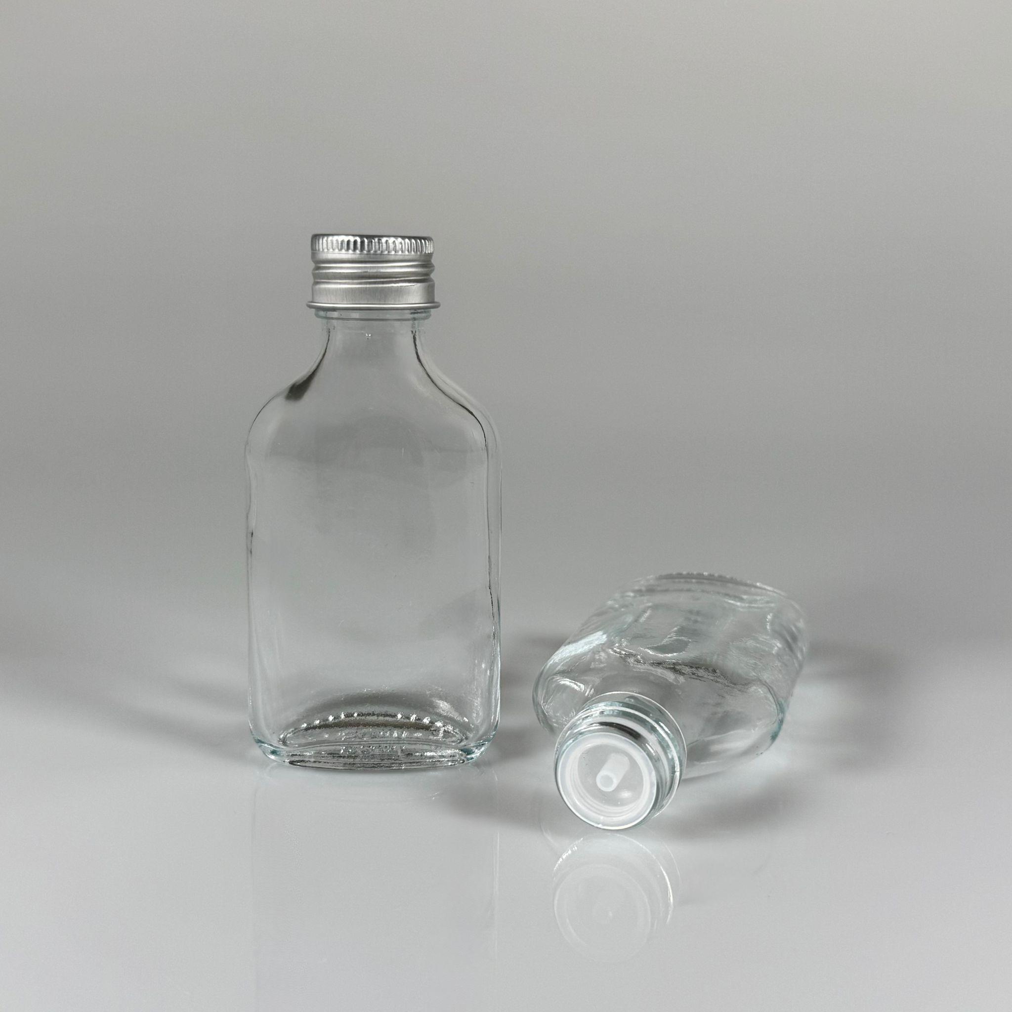 50 CC YASSI CAM ŞİŞE - GÜMÜŞ METAL KAPAKLI KOLONYA TIPALI - 50 ML COLD BREW KOLONYA CAM ŞİŞESİ (TIPA İLE KULLANMAK İÇİN KAPAK CONTASI ÇIKARILIR)