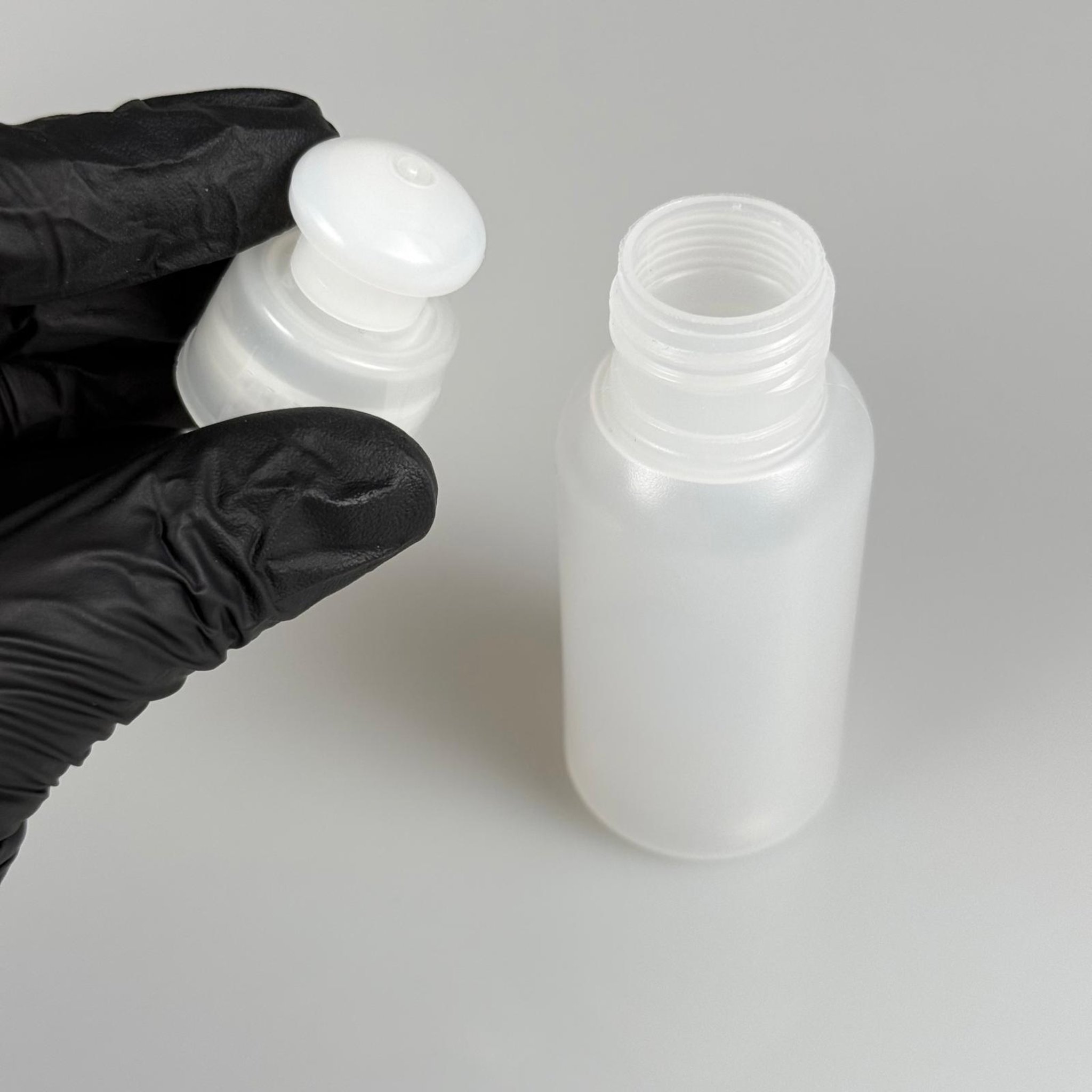 50 ML SIKILABİLİR YUMUŞAK POLİETİLEN PE PLASTİK ŞİŞE - ŞEFFAF PUSH PULL ŞAMPUAN AKITICI - 50 cc sos, yağ, kartuş, mürekkep vb için boş şişeler