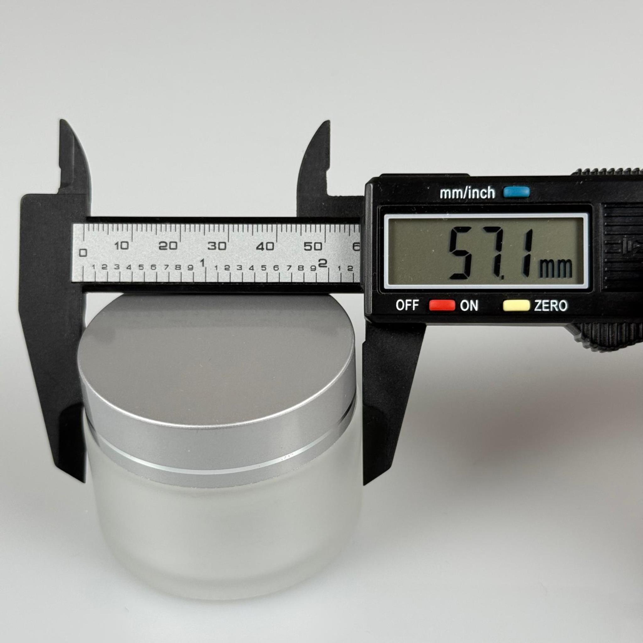 50 CC BUZLU CAM KREM KAVANOZU + YALDIZLI GÜMÜŞ KAPAK + İÇ TIPA - 50 ML Kozmetik ve Bakım Ürünleri İçin Cam Kavanozları