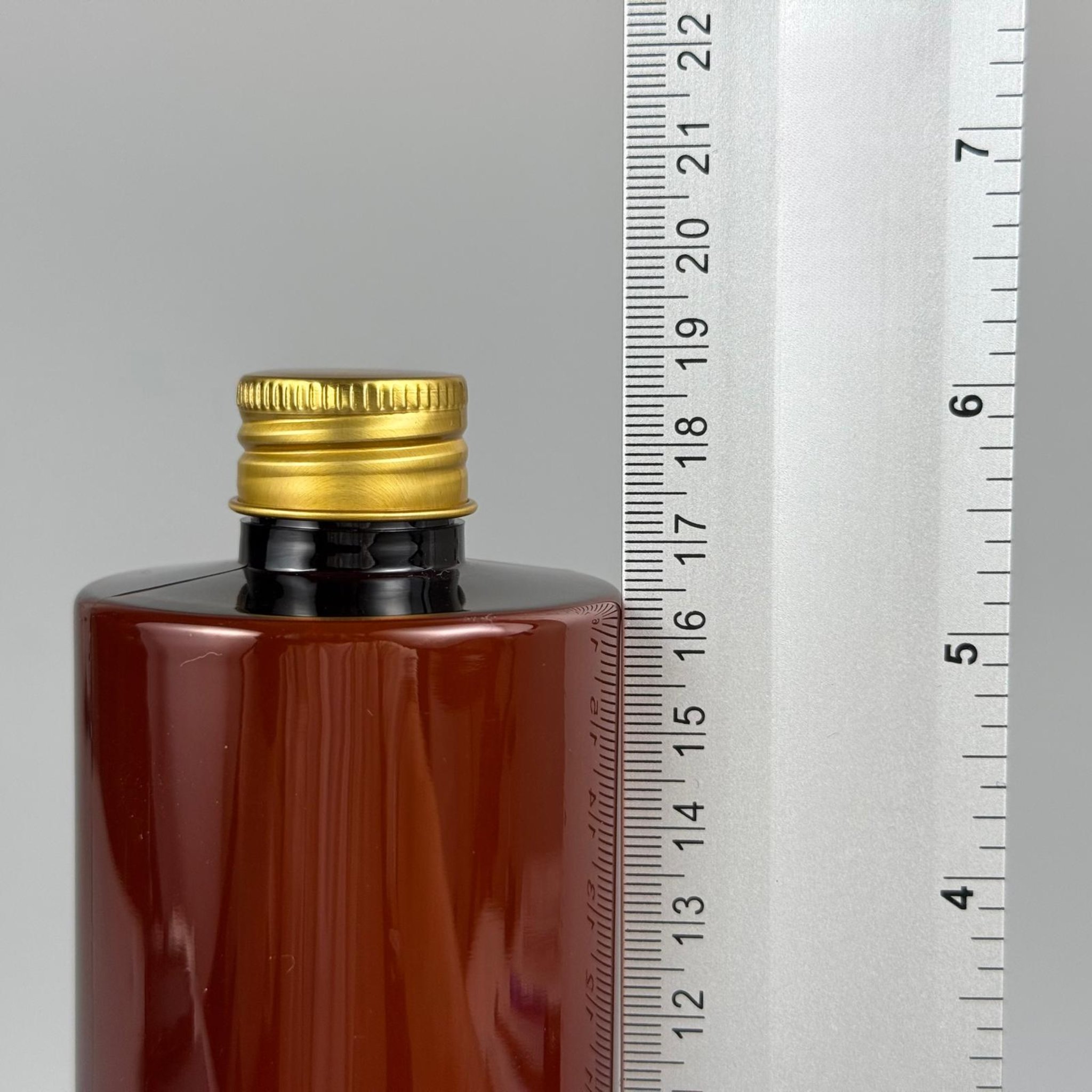 400 CC  AMBER KÜT BOYUNLU SİLİNDİR PET ŞİŞE (30 GR - 24 AĞIZ ) + KÖPÜK CONTALI GOLD METAL ALÜMİNYUM KAPAK + KOLONYA TIPALI TAKIM - 400 ML KAPAKLI KAHVERENGİ PLASTİK ŞİŞELER
