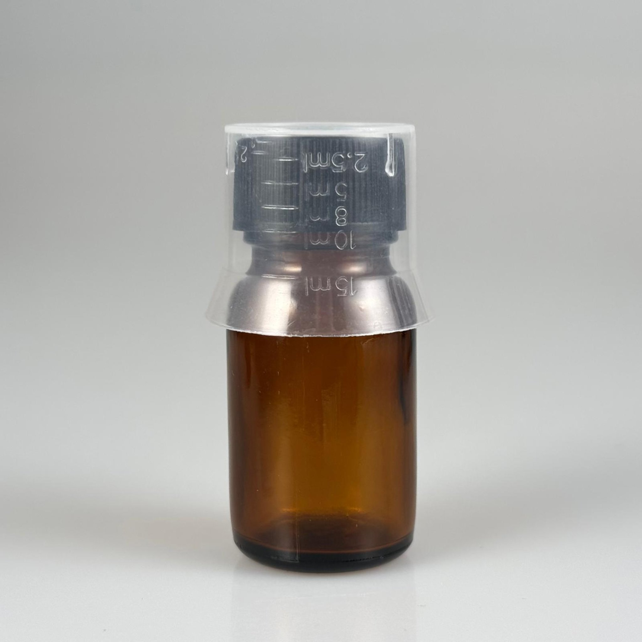 20 CC AMBER CAM ŞİŞE + SİYAH PLASTİK KAPAK + 15 ML ÖLÇEK TAKIM - 20 ML KAHVERENGİ BOŞ ŞURUP ŞİŞESİ (AĞIZ ÇAPI 25 MM) - 20 ML ECZA ŞİŞESİ