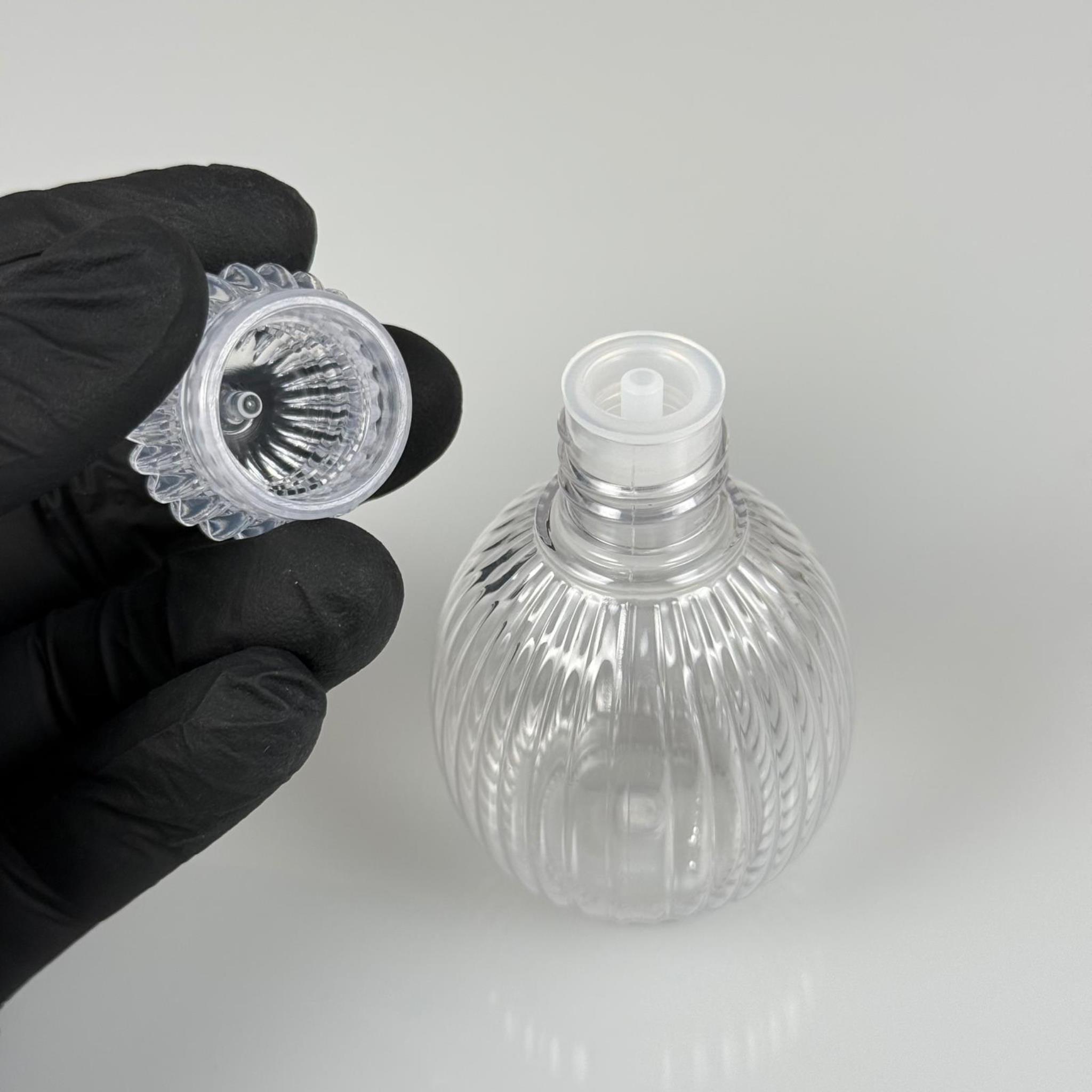 50 CC TOP ÇİZGİLİ DESENLİ PET ŞİŞE 18 MM KRİSTAL KOLONYA KAPAKLI + TIPALI TAKIM - 50 ML TOP MODEL ÇİZGİLİ PLASTİK KOLONYA ŞİŞESİ