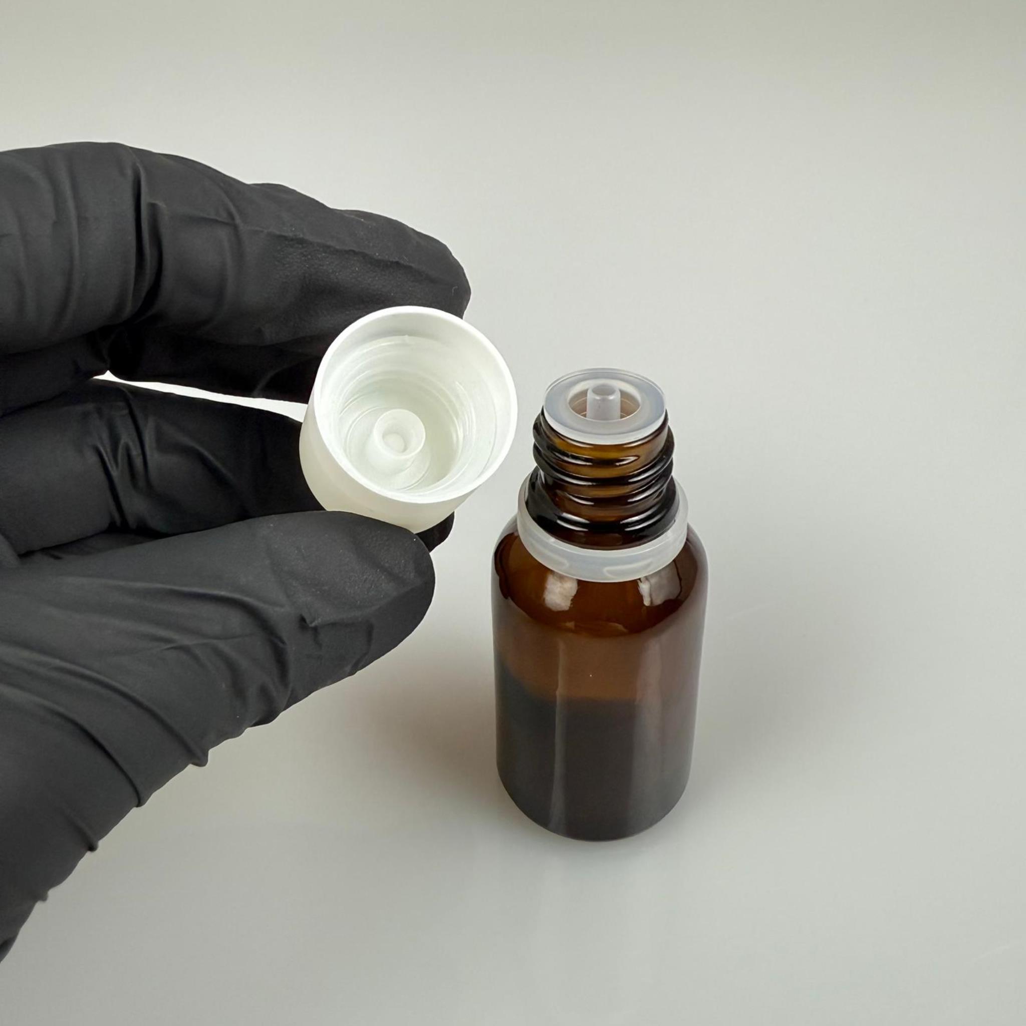 15 CC AMBER CAM ŞİŞE + İÇTEN DAMLALIKLI ÇOCUK KİLİTLİ BEYAZ KAPAK - KAHVERENGİ 15 ML KİLİT KAPAKLI DAMLATMALI ŞİŞE