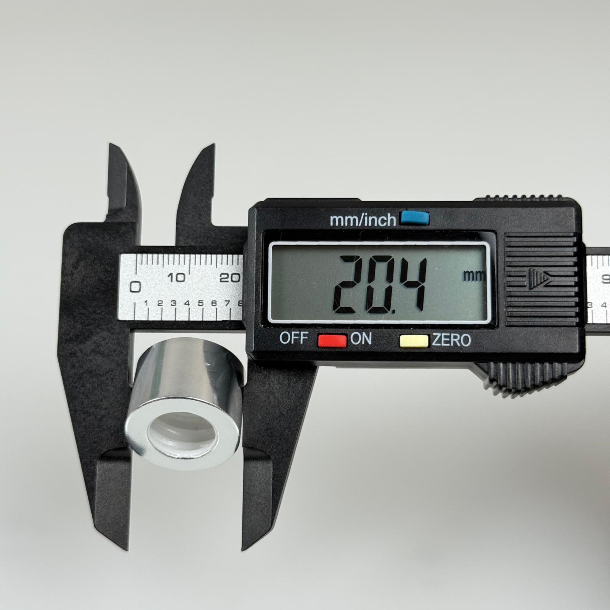 18 MM DELİKLİ METAL KAPAK GÜMÜŞ