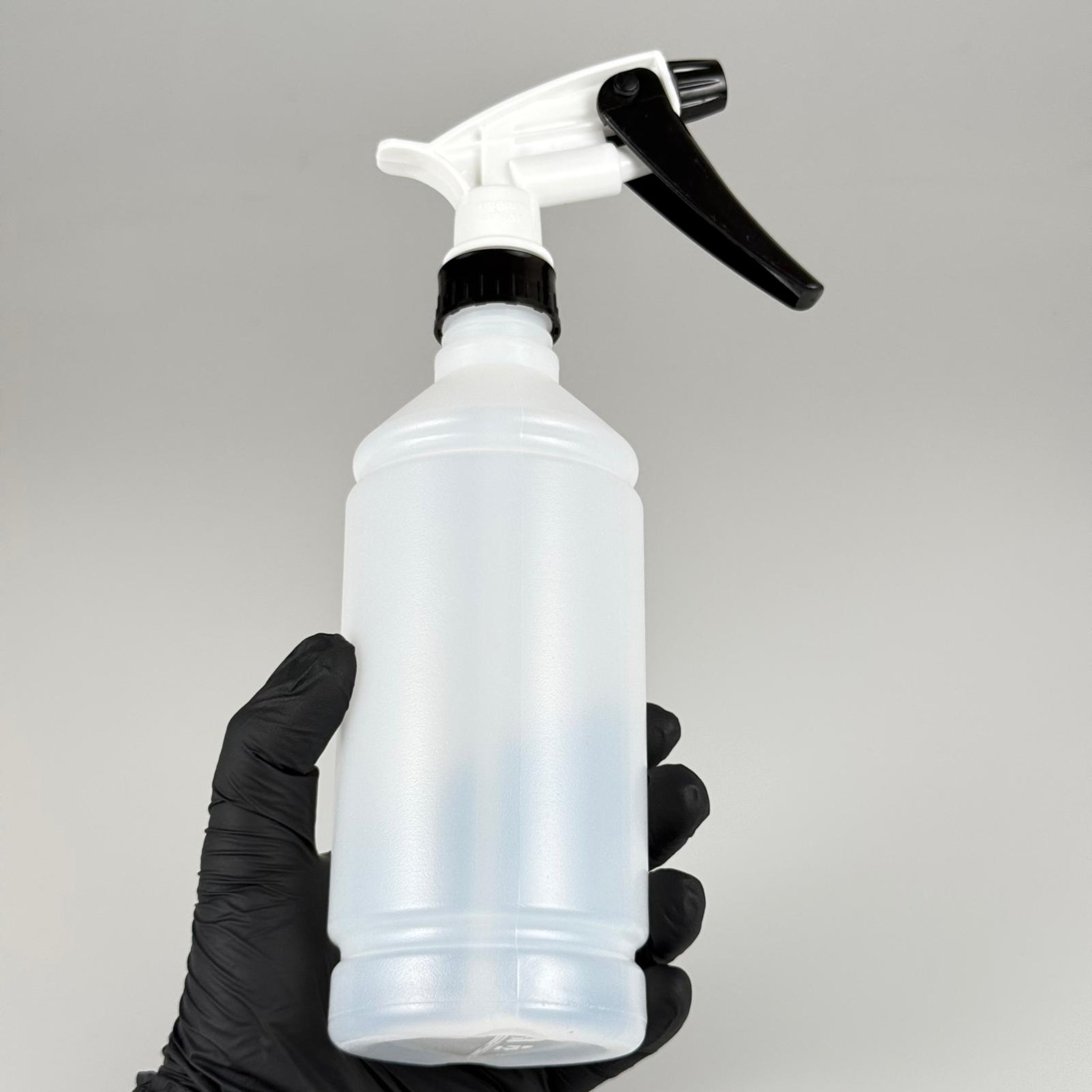 500 CC TİNER ŞİŞESİ - BÜYÜK SİYAH BEYAZ DOZAJLI KİMYASALA DAYANIKLI TRİGER TETİK SPREYLİ - 500 ML KİMYASALA DAYANIKLI PLASTİK ŞİŞE - 0,5 LT POLİETİLEN ŞİŞE - TOMBUL OTO TEMİZLİK ŞİŞESİ