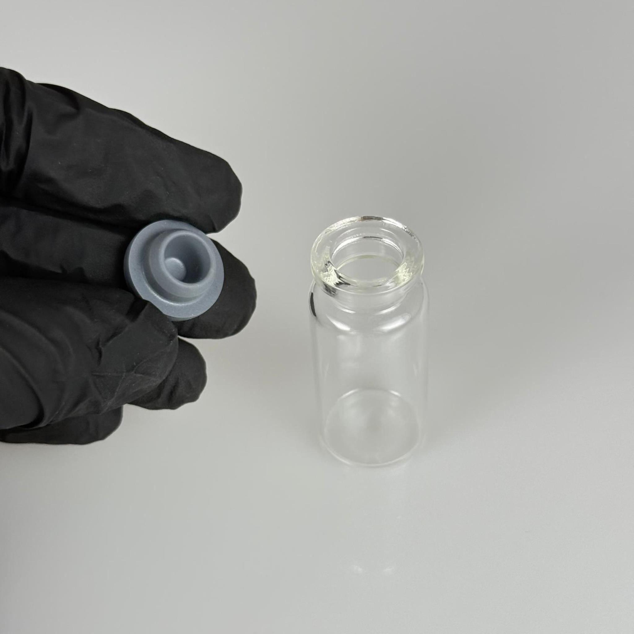 22x50 MM İNCE BOROSİLİKAT FLAKON CAM ŞİŞE 10 ML + BUTİL KAUÇUK TIPA 20 MM - ŞEFFAF CAM İLAÇ, ECZA, PENİSİLİN, MEDİKAL, LABORATUVAR, FARMASÖTİK ŞİŞELERİ