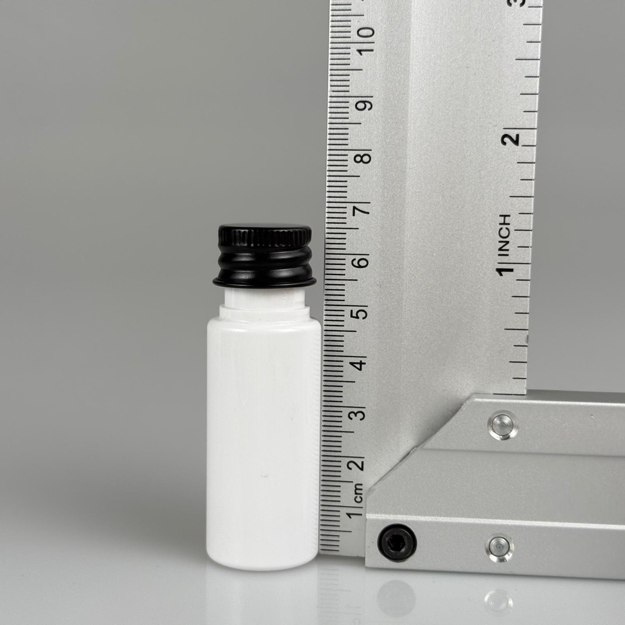 15 CC BEYAZ SİLİNDİR PET ŞİŞE + KÖPÜK CONTALI SİYAH ALÜMİNYUM METAL KAPAKLI TAKIML - 15 ML BEYAZ PET ŞİŞE