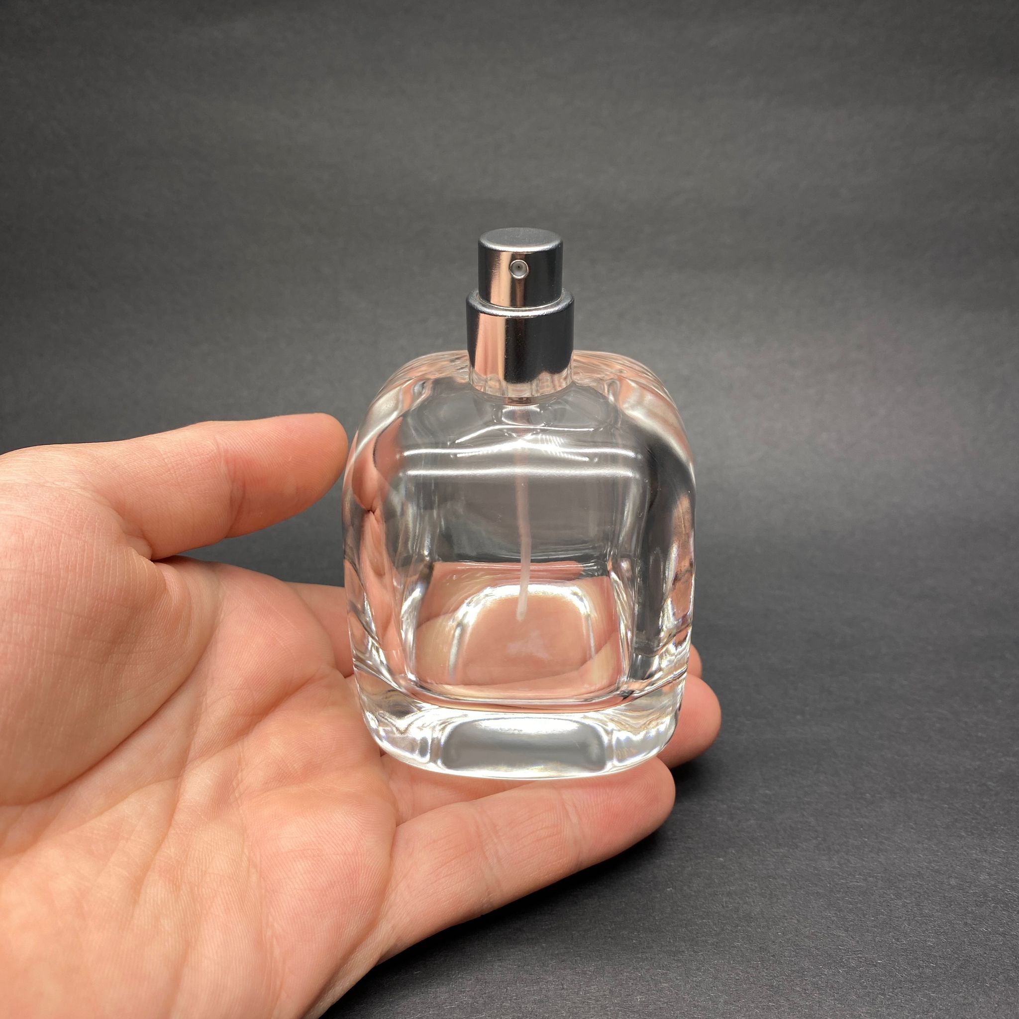 100 ML OVAL KARE MODEL CORE PARFÜM ŞİŞESİ - GÜMÜŞ METAL SPREYLİ (AĞIZ 15 MM GEÇME KOLAY KAPAMA)