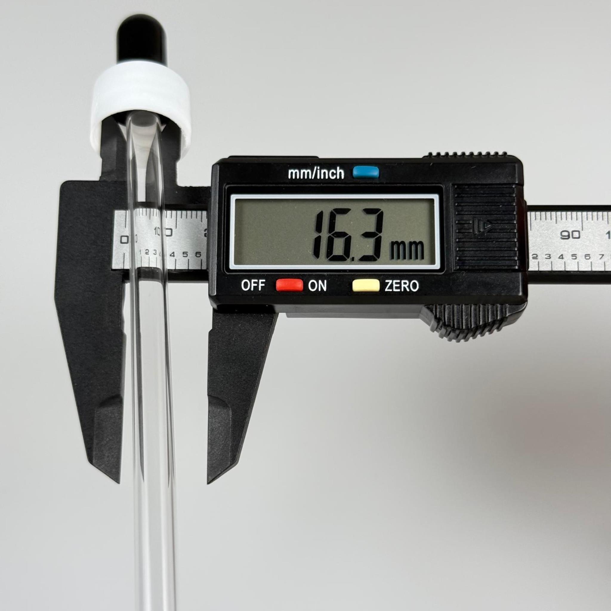 18 MM CAM DAMLALIKLI TAKIM - SİYAH EMZİK +  DELİKLİ PLASTİK DÜZ BEYAZ KAPAK + 132 MM CAM PİPET