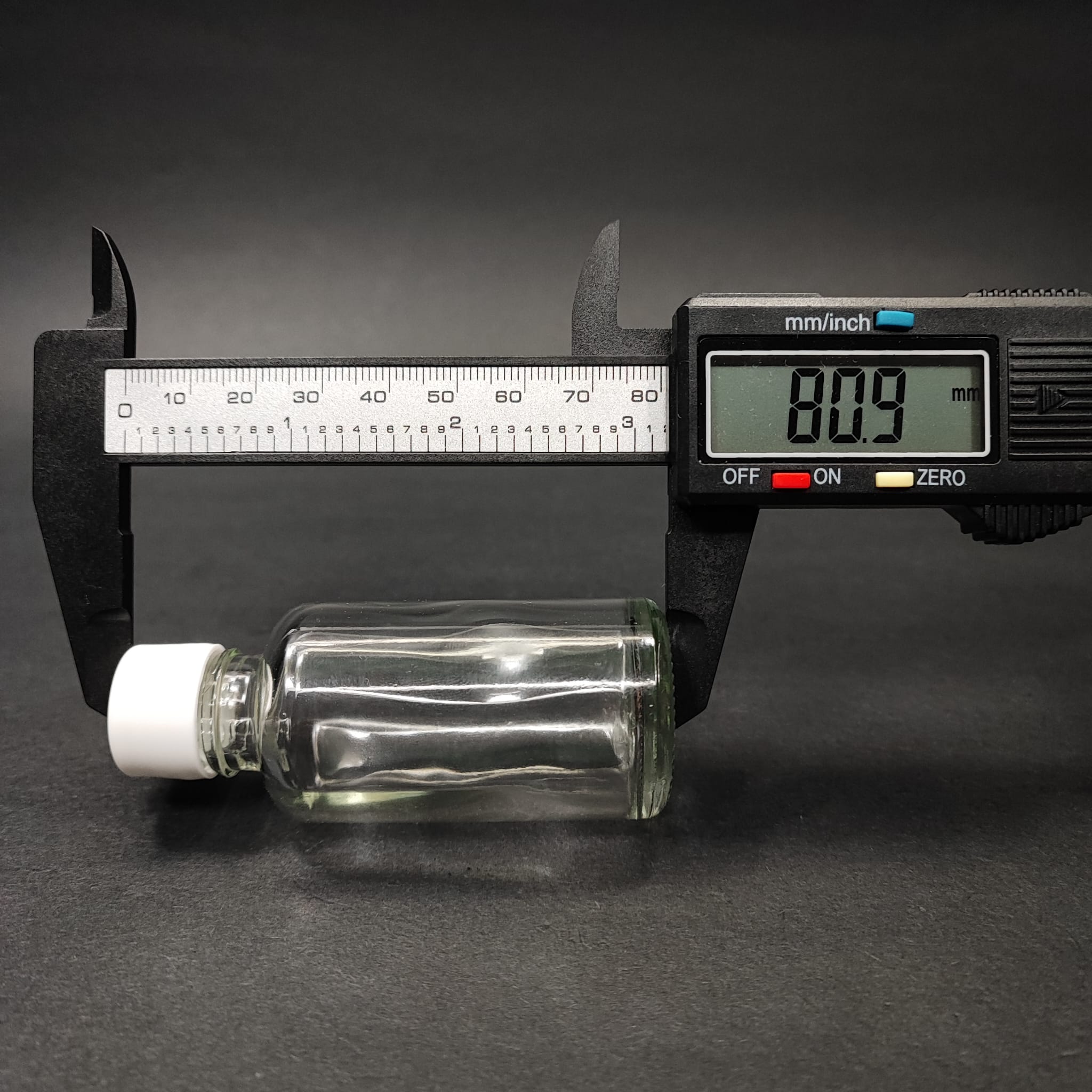 30 CC CAM ŞİŞE + KENDİNDEN CONTALI SIZDIRMAZ BEYAZ KAPAK - 30 ML KAPAKLI CAM ŞİŞE