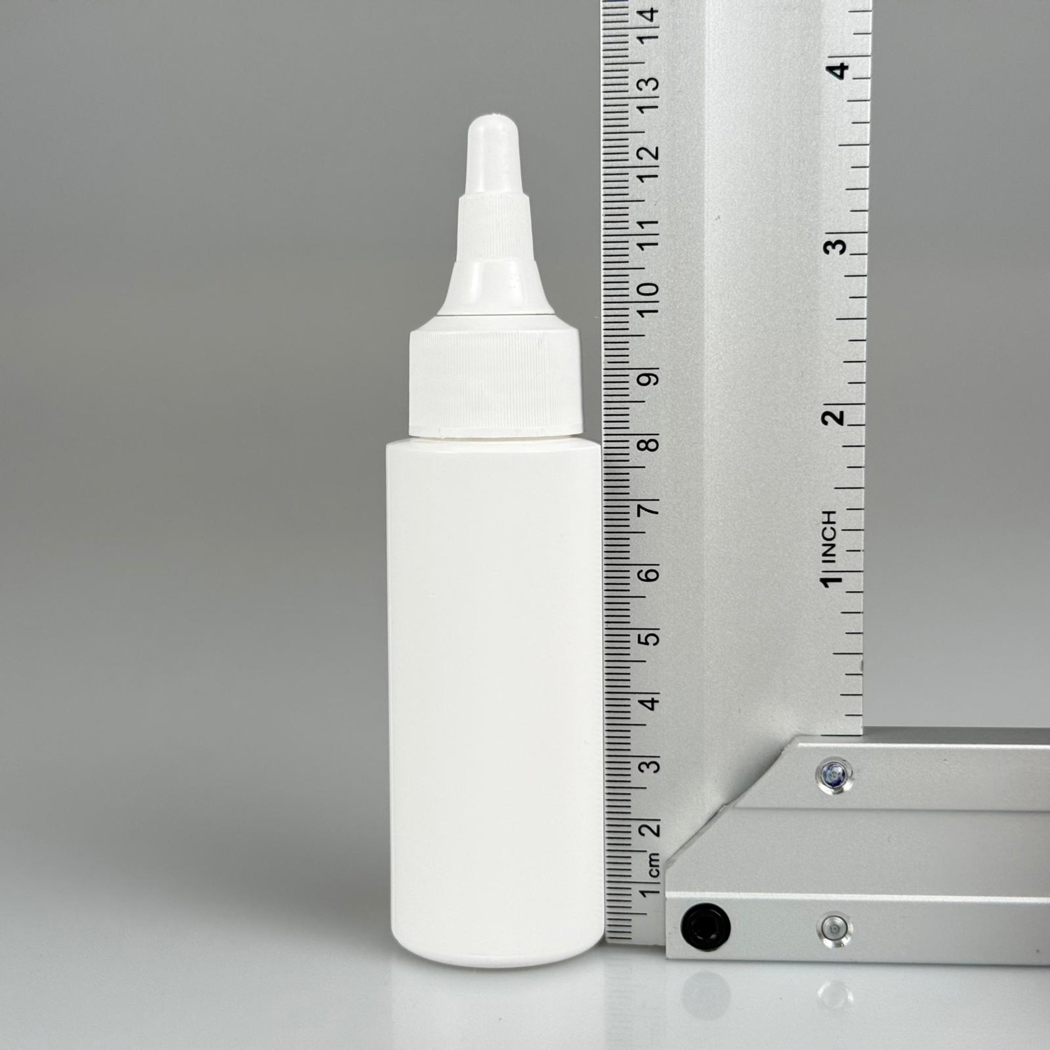 YAĞ, SOS, ACI SOS, SİRKE, SRIRACHA, MÜREKKEP, TUTKAL AKITICI VB BOŞ ŞİŞELERİ - BEYAZ SİVRİ ASANSÖR AKITICI KAPAK + 50 ML BEYAZ POLİETİLEN PLASTİK ŞİŞE TAKIM