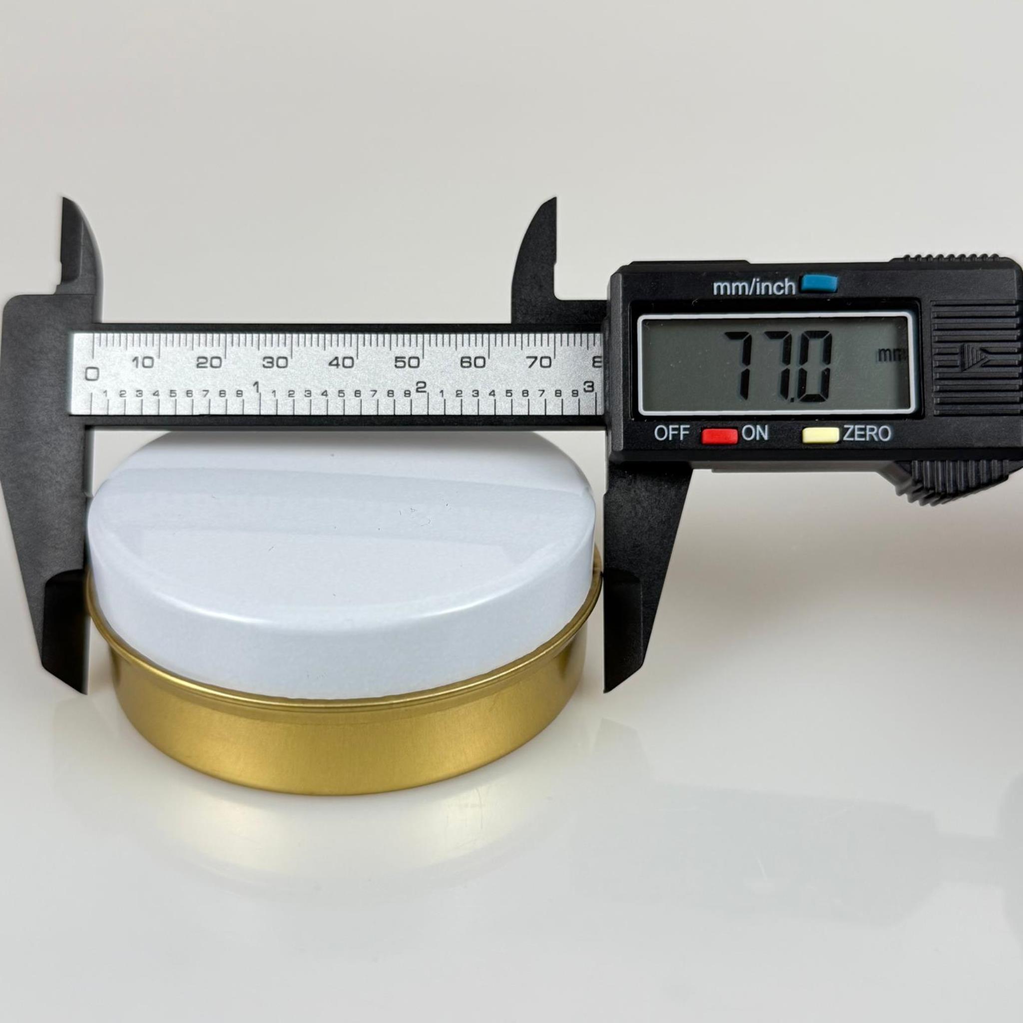 100 CC TENEKE KUTU - GOLD - BEYAZ KAPAKLI - METAL AMBALAJ - MUM TENEKESİ 77 X 28 MM