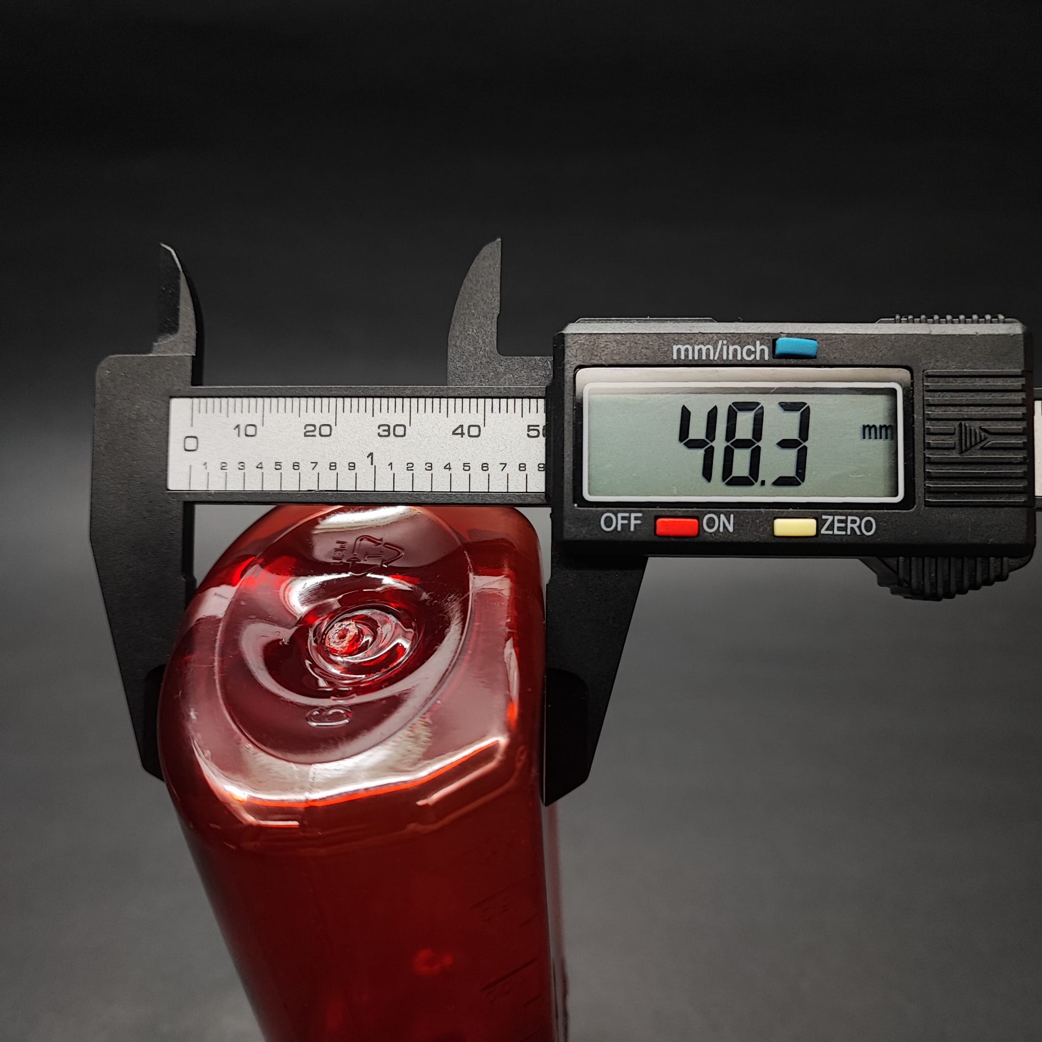 250 CC ÖLÇEKLİ PET ŞİŞE - BEYAZ ÇOCUK KİLİTLİ KAPAKLI - 250 ML VE OZ ÖLÇÜLÜ KIRMIZI PET ŞİŞE