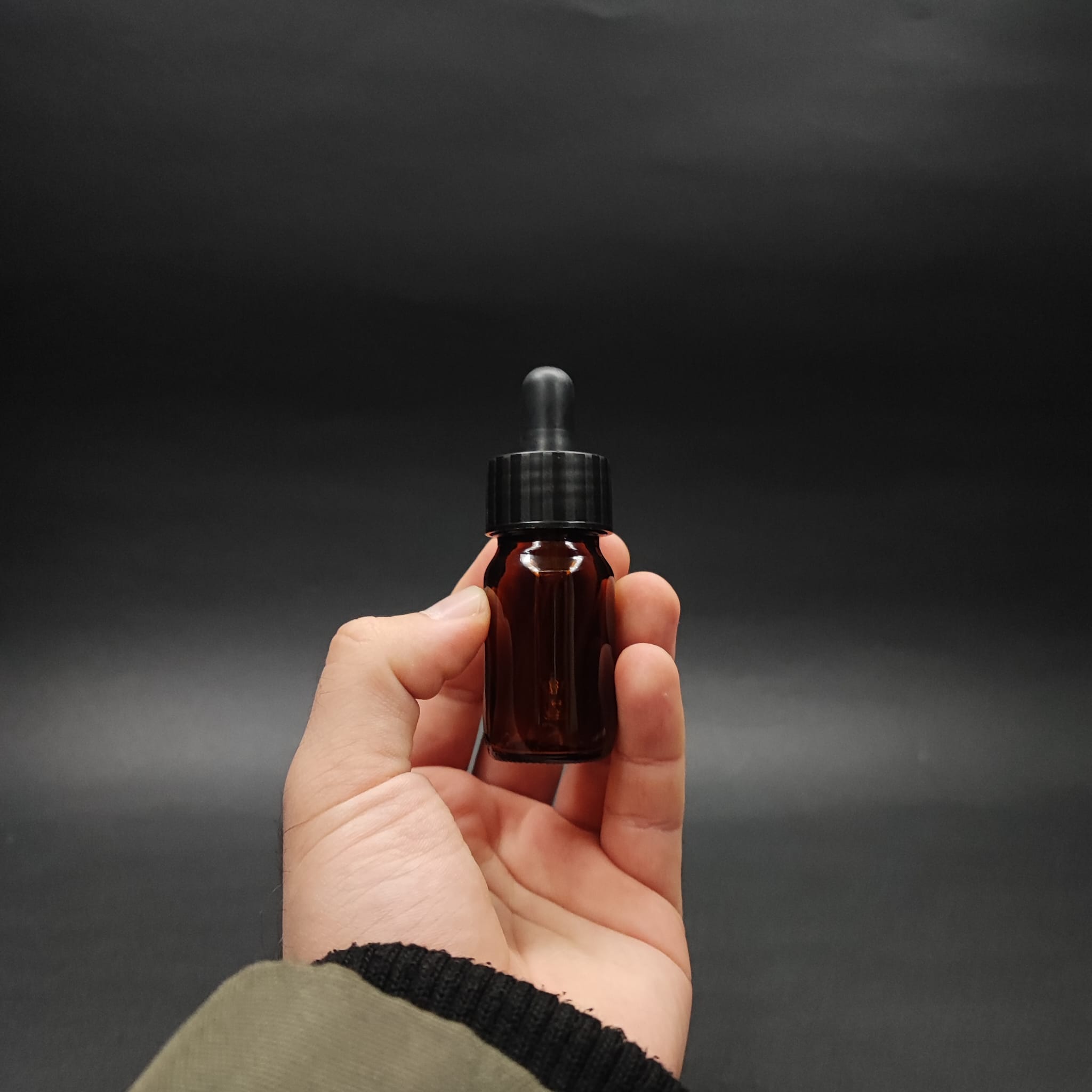 15 ML DOLUMU KOLAY, GENİŞ AĞIZLI CAM DAMLALIKLI ŞİŞE (25 MM AĞIZ)  - 15 CC SİYAH DAMLALIKLI CAM ECZA ŞİŞESİ - AMBER KAHVERENGİ