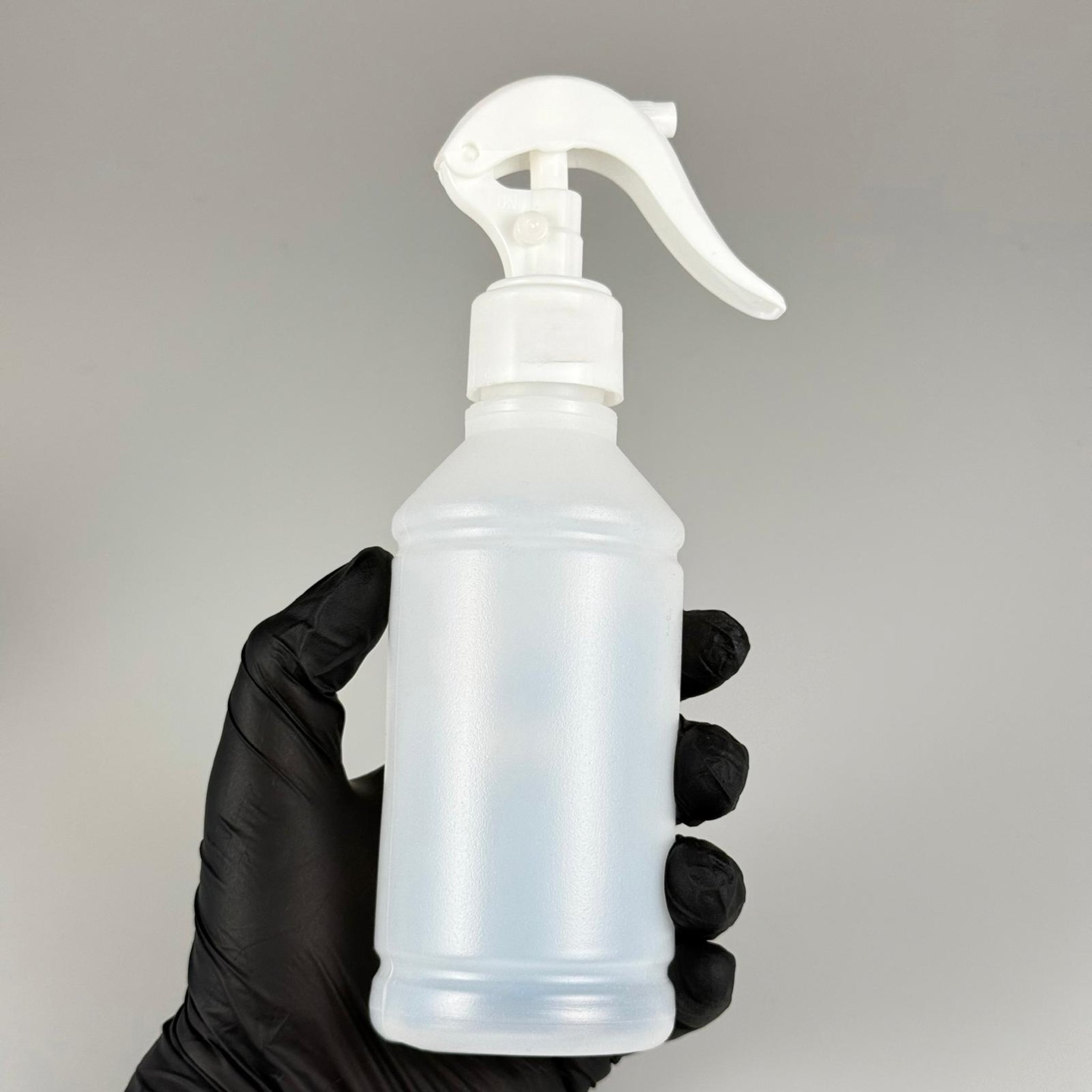 250 CC TİNER ŞİŞESİ - BEYAZ TRİGER TETİK SPREYLİ (DUMAN PÜSKÜRTÜR) - 250 ML KİMYASALA DAYANIKLI PLASTİK ŞİŞE - 0,25 LT POLİETİLEN ŞİŞE