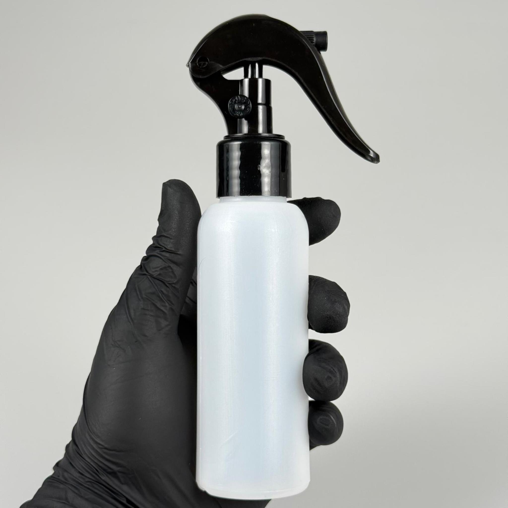 100 CC NATÜREL SERT POLİETİLEN ŞİŞE + SİYAH TRİGER SPREYLİ ( 24 MM ) - 100 ML SİYAH SPREYLİ SERT POLİETİLEN ŞİŞE