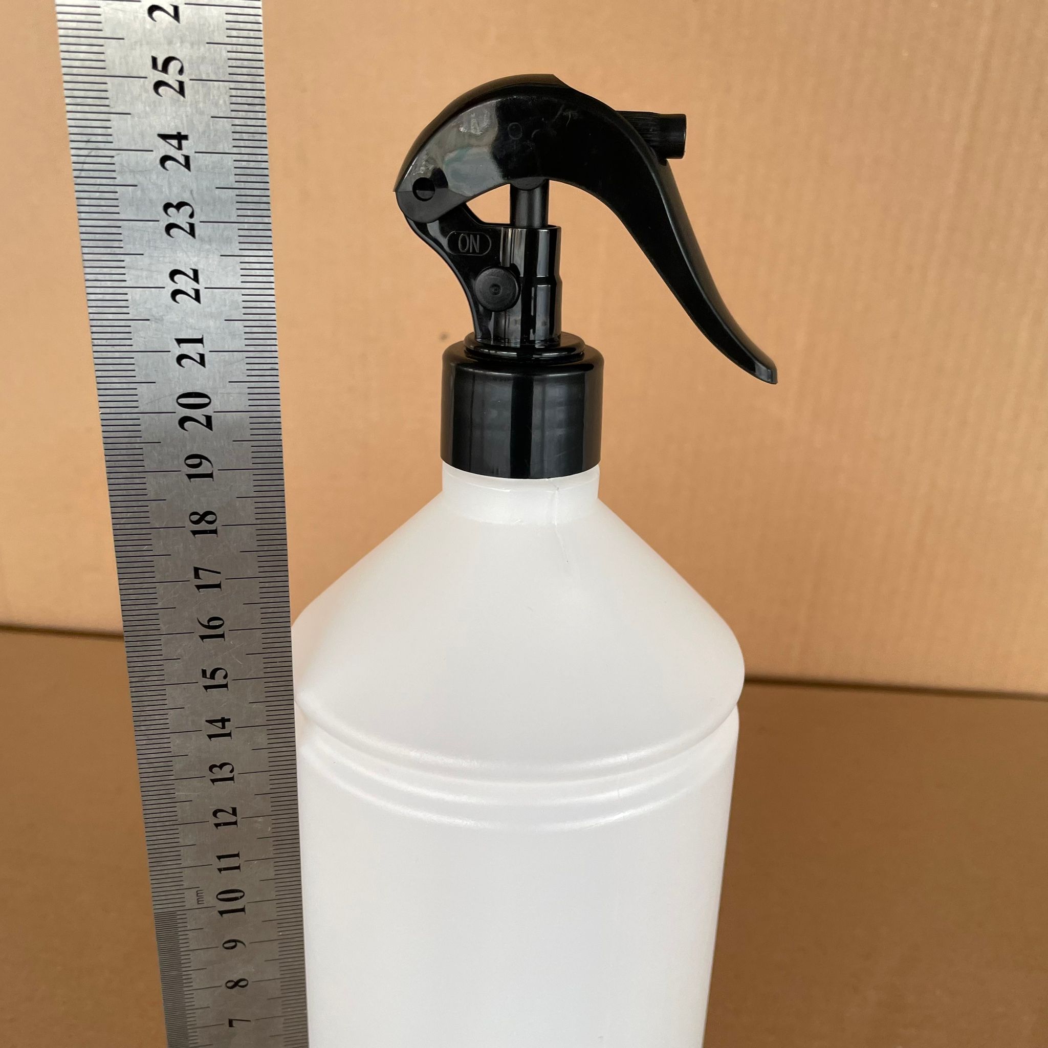 1000 CC TİNER ŞİŞESİ - SİYAH TRİGER TETİK SPREYLİ (DUMAN PÜSKÜRTÜR) - 1000 ML KİMYASALA DAYANIKLI PLASTİK ŞİŞE - 1 LT POLİETİLEN ŞİŞE